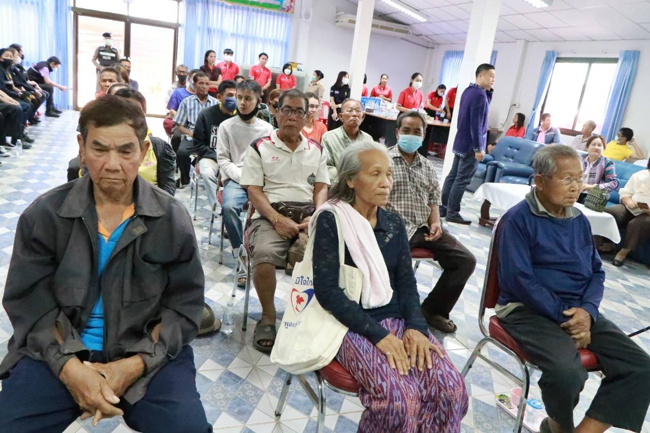 จังหวัดนครพนม จัดกิจกรรมมอบโถสุขภัณฑ์ตามโครงการโถสุขภัณฑ์ปันสุขลุกนั่งปลอดภัย ห่วงใยผู้สูงอายุ พื้นที่อำเภอท่าอุเทน และอำเภอโพนสวรรค์