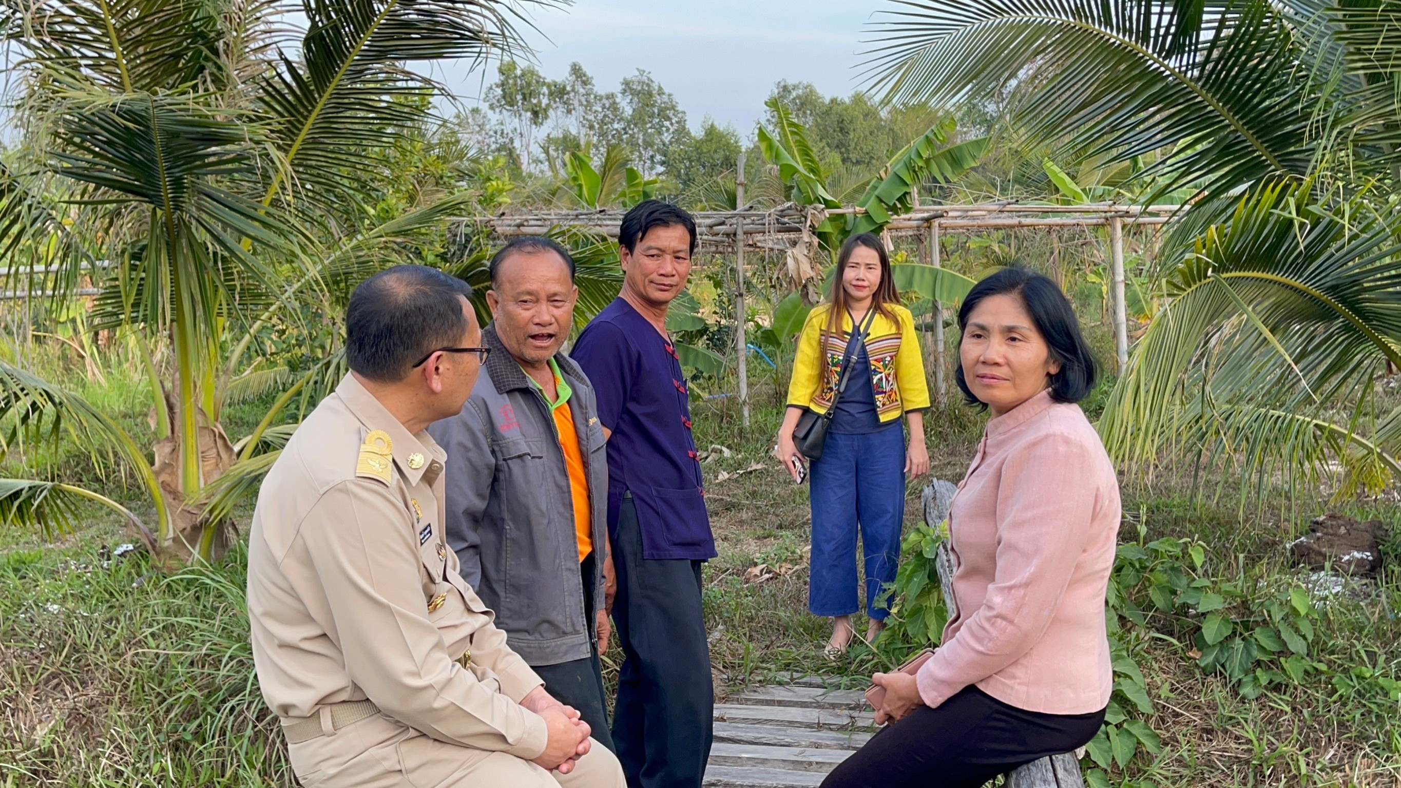 พช.นครพนม ลงพื้นที่ติดตามการดำเนินงานอำเภอเมืองฯ