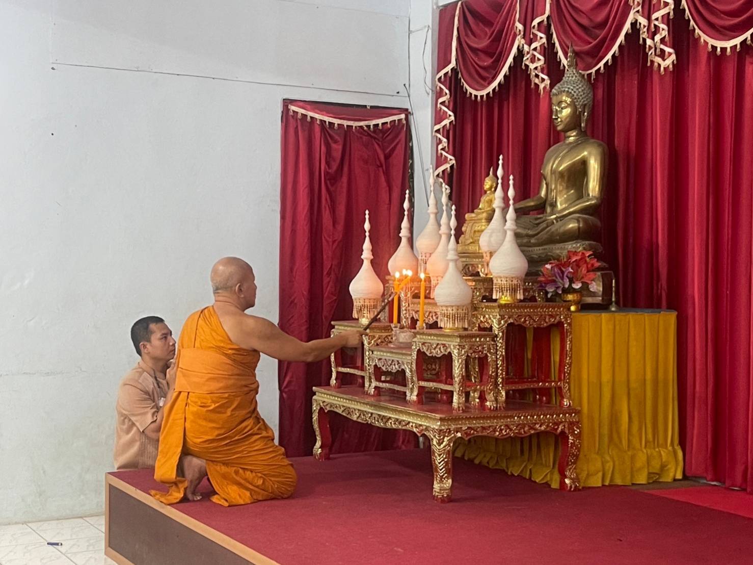 นครพนม จัดพิธีบันทึกข้อตกลงความร่วมมือ (MOU) เพื่อดำเนินงาน “โครงการวัด ประชา รัฐ สร้างสุข”