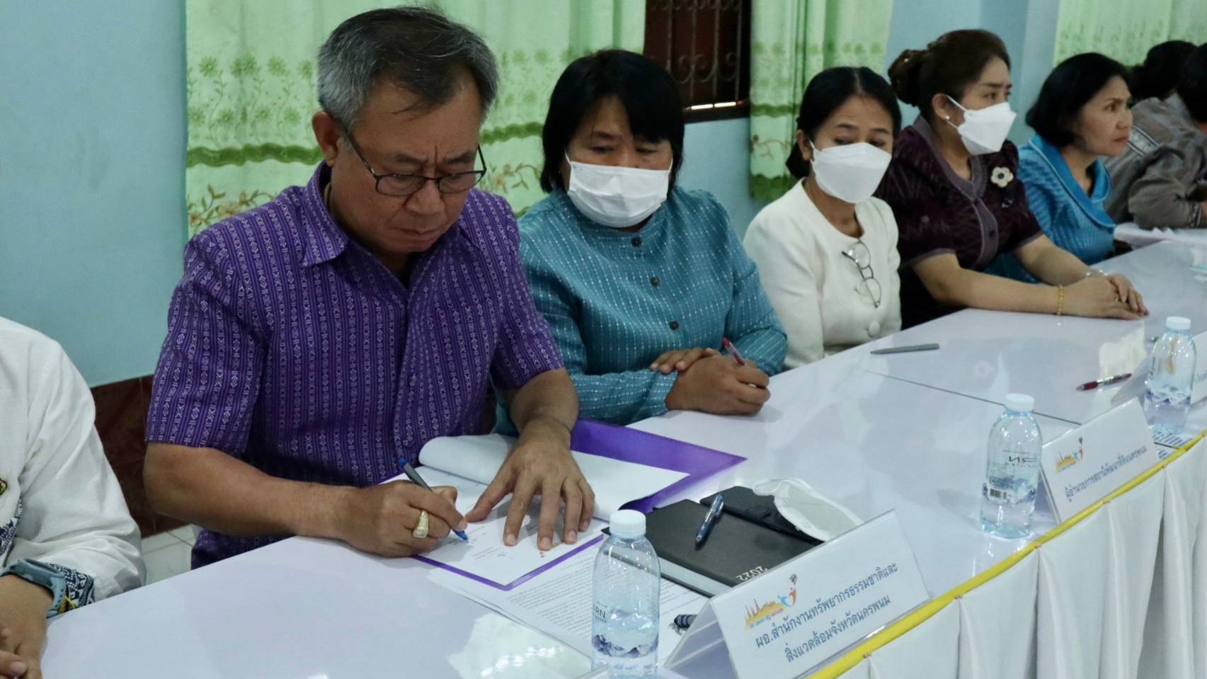 นครพนม จัดพิธีบันทึกข้อตกลงความร่วมมือ (MOU) เพื่อดำเนินงาน “โครงการวัด ประชา รัฐ สร้างสุข”