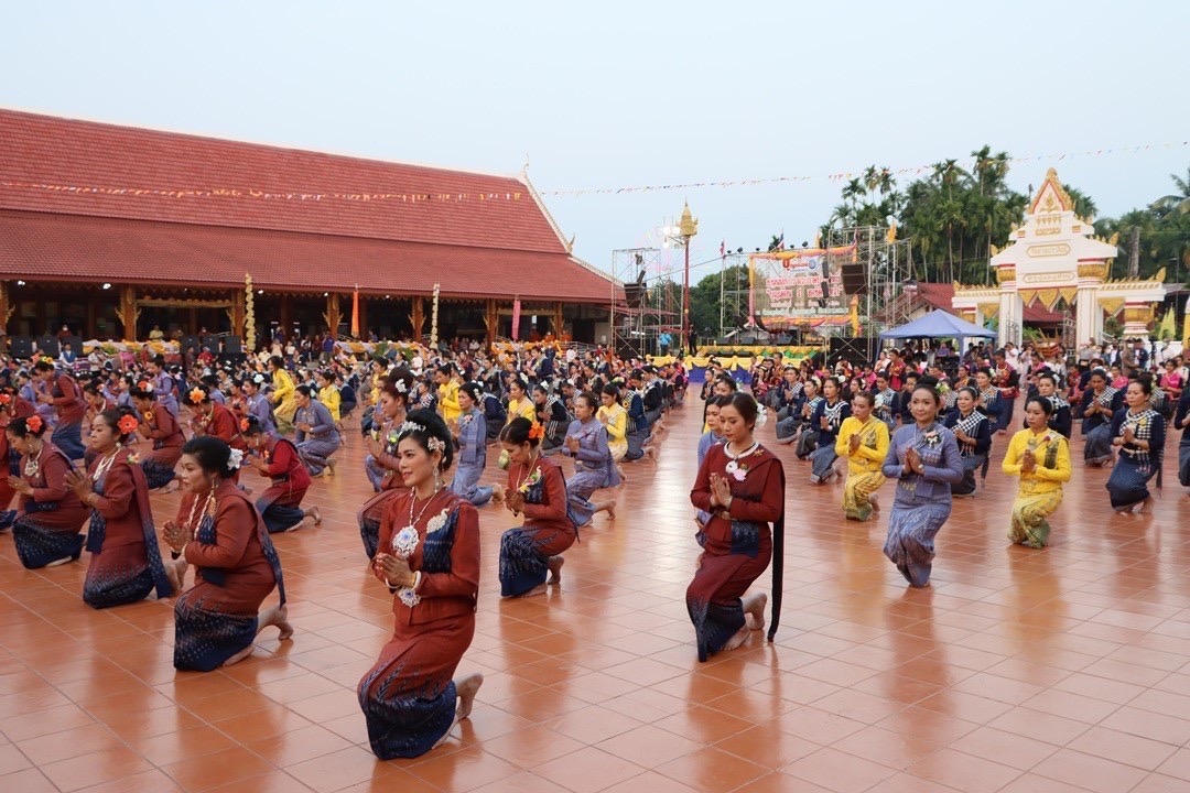 จังหวัดนครพนม เปิดงานนมัสการพระธาตุประสิทธิ์ “บุญเดือนสี่ของดีนาหว้า” ประจำปี 2566