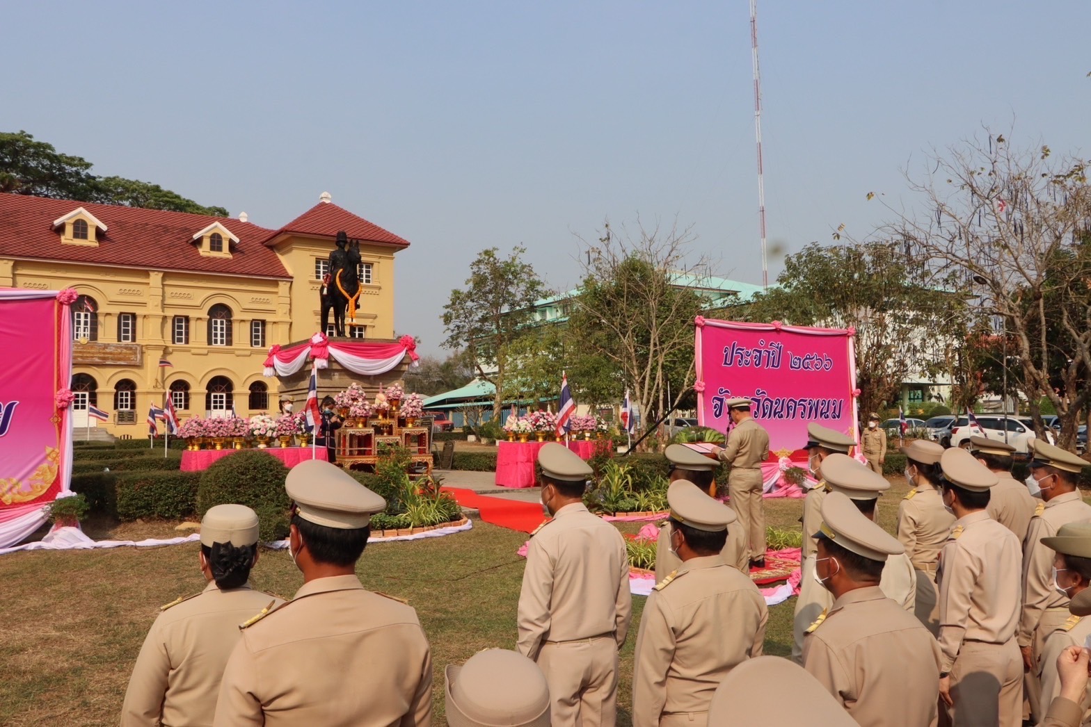 ร่วมพิธีถวายราชสักการะฯ พระบาทสมเด็จพระจุลจอมเกล้าเจ้าอยู่หัว รัชกาลที่ 5 เนื่องใน “วันท้องถิ่นไทย” ประจำปี 2566