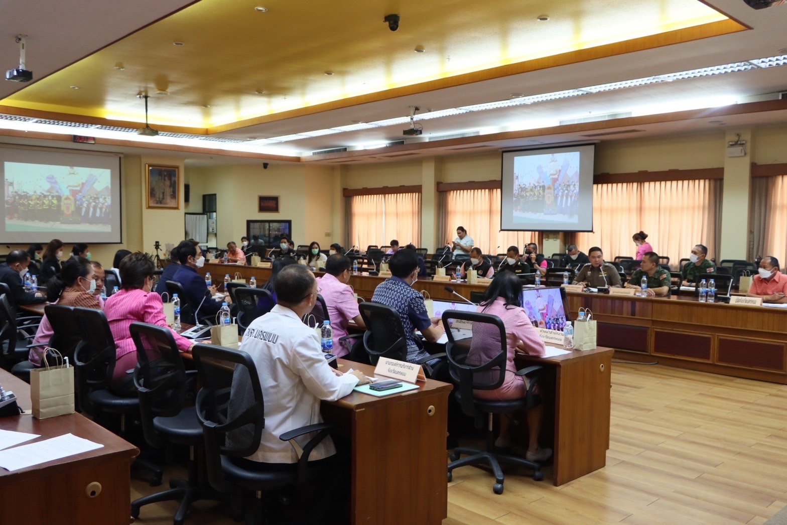 จังหวัดนครพนม ประชุมเตรียมความพร้อมการจัดงานประเพณีสงกรานต์นครพนม ประจำปี 2566