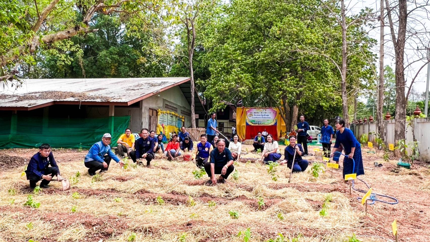 นครพนม พร้อมใจจัดกิจกรรม “Kick off โครงการวัด ประชา รัฐ สร้างสุข จังหวัดนครพนม” สนองนโยบาย กระทรวงมหาดไทย