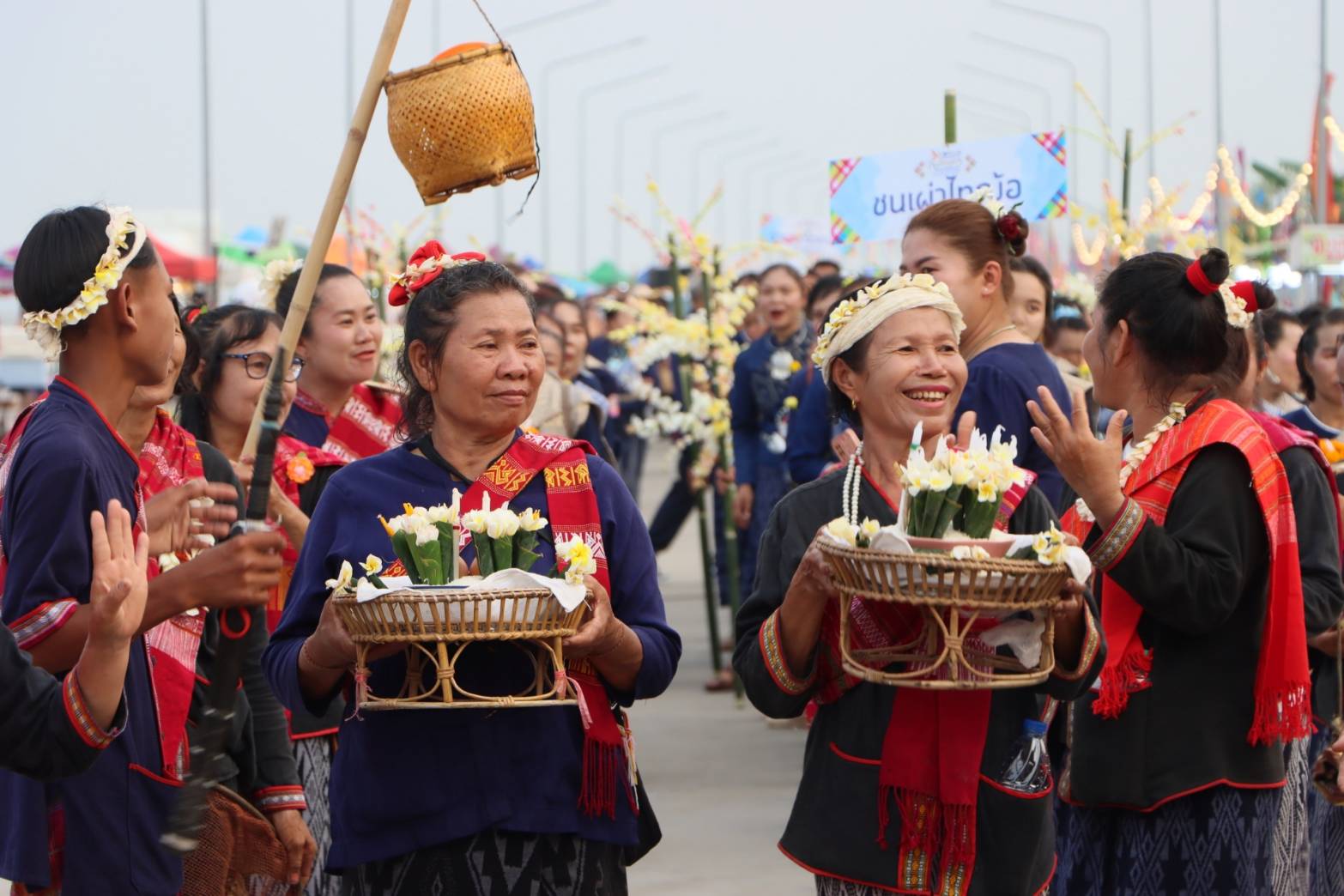 นครพนม จัดงานประเพณีสงกรานต์ และกิจกรรมส่งเสริมเทศกาลอาหารถิ่นไทนคร 9 ชนเผ่า 2 เชื้อชาติ ประจำปี 2566 “สนุกเต็มที่ และยังอิ่มบุญ อิ่มท้อง นครพนมบ้านเฮา”