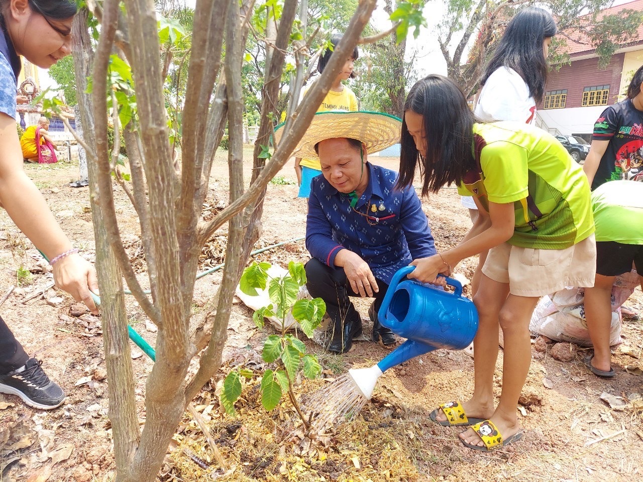 ผู้ตรวจราชการกรมการพัฒนาชุมชน เขตตรวจราชการที่ 11 ลงพื้นที่ติดตามผลการปฏิบัติราชการ อำเภอเรณูนคร จังหวัดนครพนม