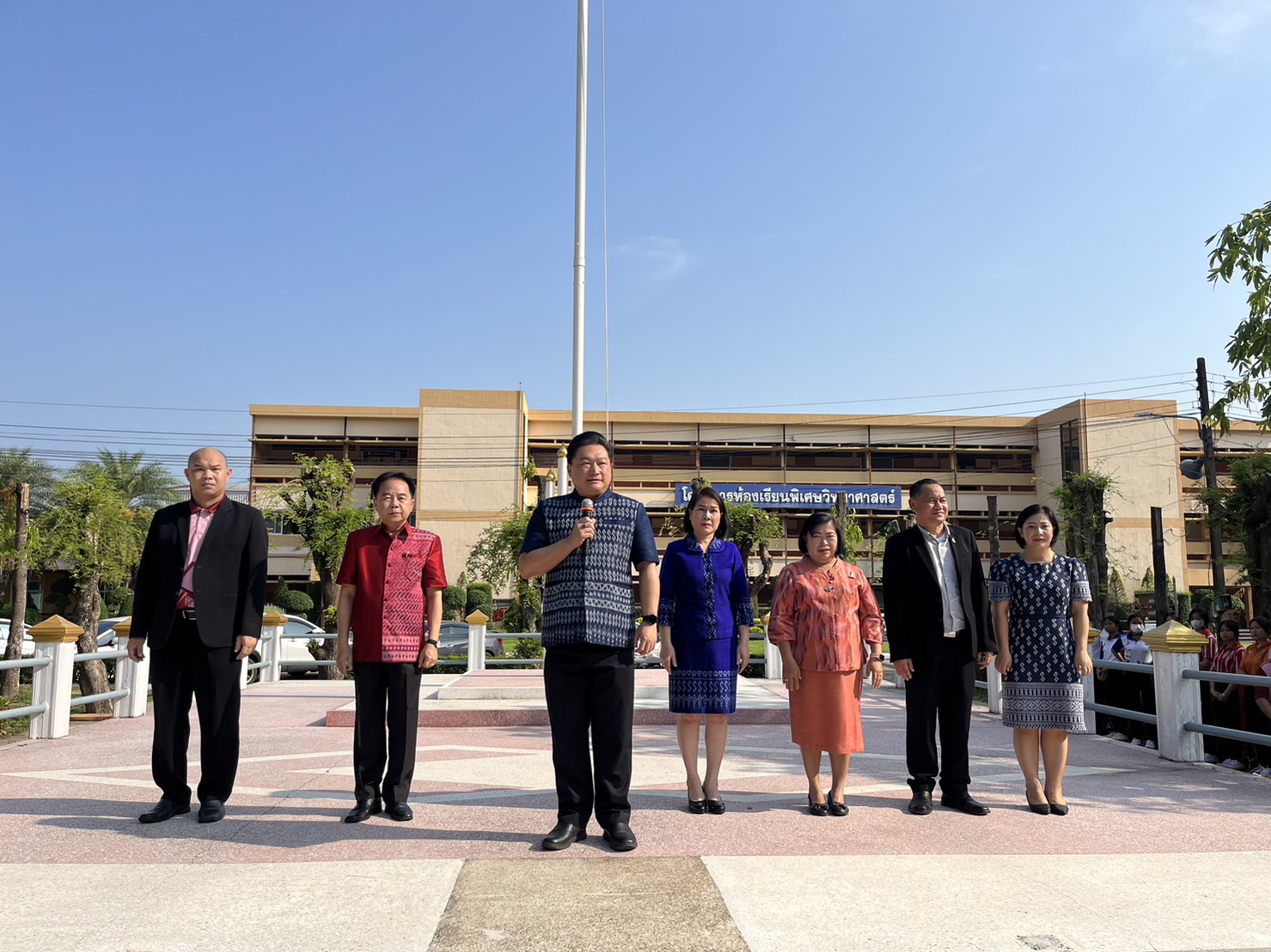พช.นครพนม ร่วมกิจกรรมการดำเนินงานตามนโยบายด้านการศึกษาและข้อสั่งการของผู้ว่าราชการจังหวัดนครพนม สู่การปฏิบัติ ประจำปีการศึกษา 2566