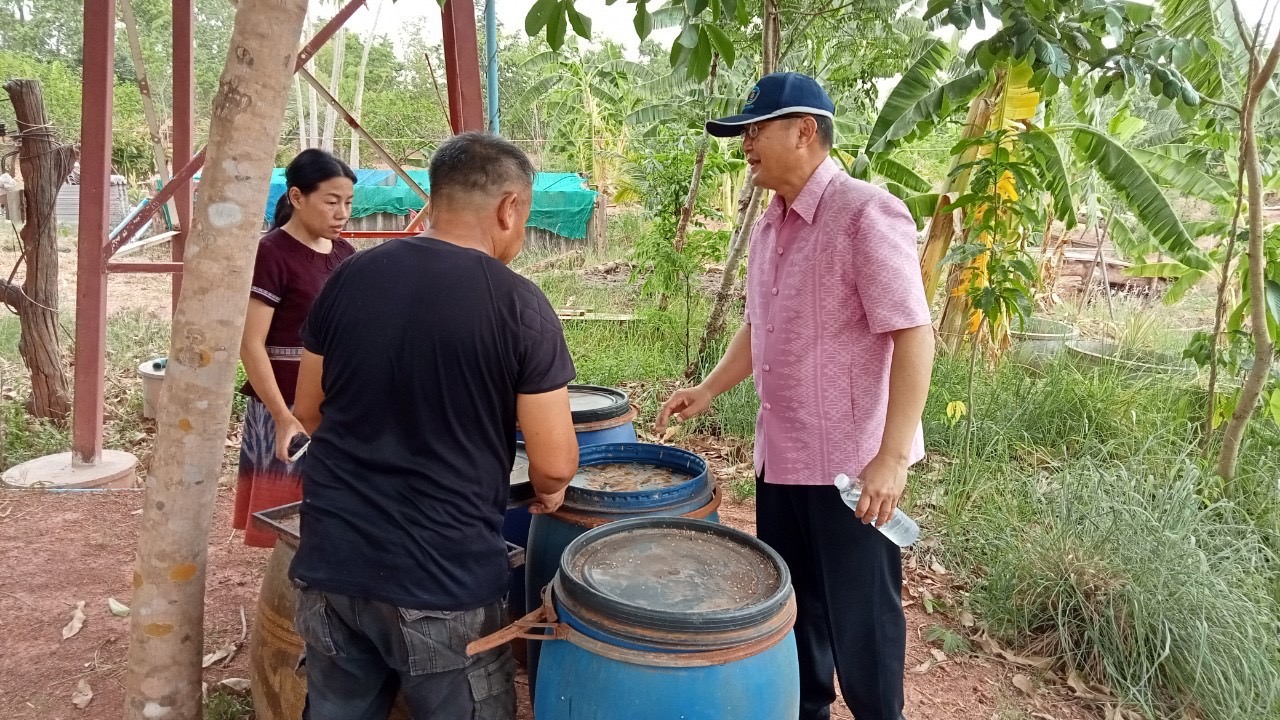 พัฒนาการจังหวัดนครพนม เยี่ยมชมความสำเร็จการขับเคลื่อนงานโครงการพัฒนาพื้นที่ต้นแบบการพัฒนาคุณภาพชีวิตตามหลักทฤษฎีใหม่ ประยุกต์สู่โคกหนองนา ในพื้นที่ตำบลปลาปาก อำเภอปลาปาก จังหวัดนครพนม