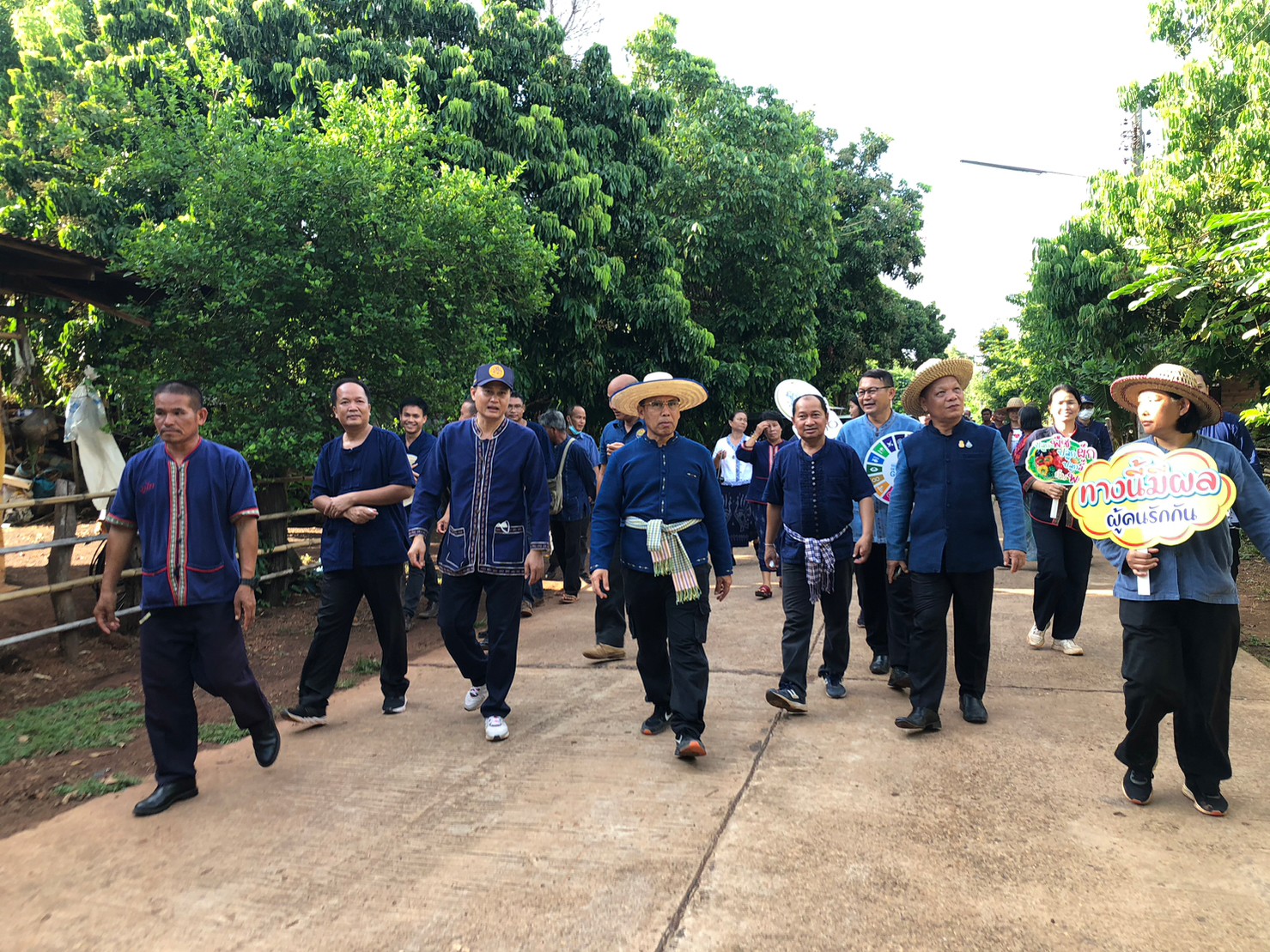 นครพนม ติดตามเยื่ยมชมกิจกรรมการขับเคลื่อนโครงการหนึ่งตำบล หนึ่งหมู่บ้านยั่งยืน (Sustainable Village) บ้านนาคอยน้อย หมู่ที่ 10 ตำบลนางัว อำเภอนาหว้า จังหวัดนครพนม