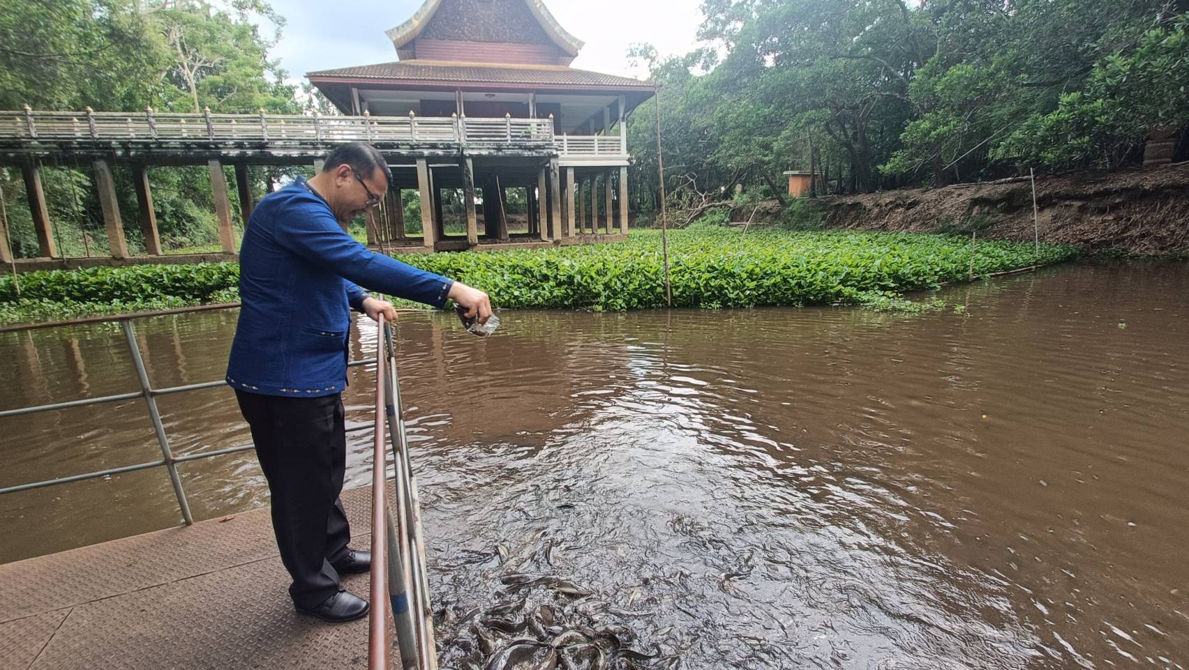 พช. นครพนม ติดตาม ปลูกพืชปลูกผักสร้างความมั่นคงทางอาหาร “วัด ประชา รัฐ สร้างสุข” ณ วัดป่าโนนแพง