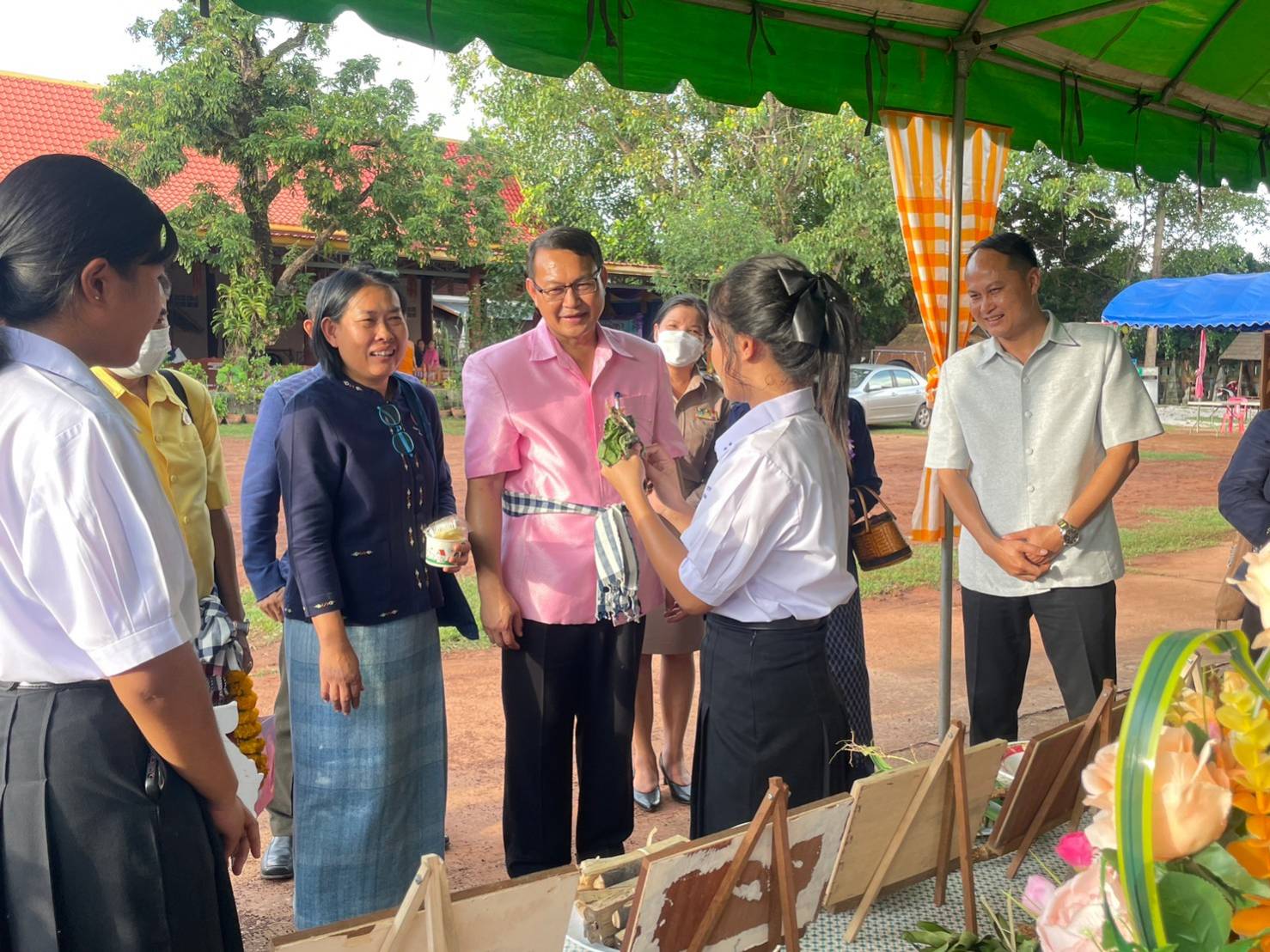 นครพนม คัดสรรสุดยอดกิจกรรมพัฒนาชุมชนดีเด่น ประจำปี 2566 ในพื้นที่อำเภอโพนสวรรค์ และอำเภอนาหว้า