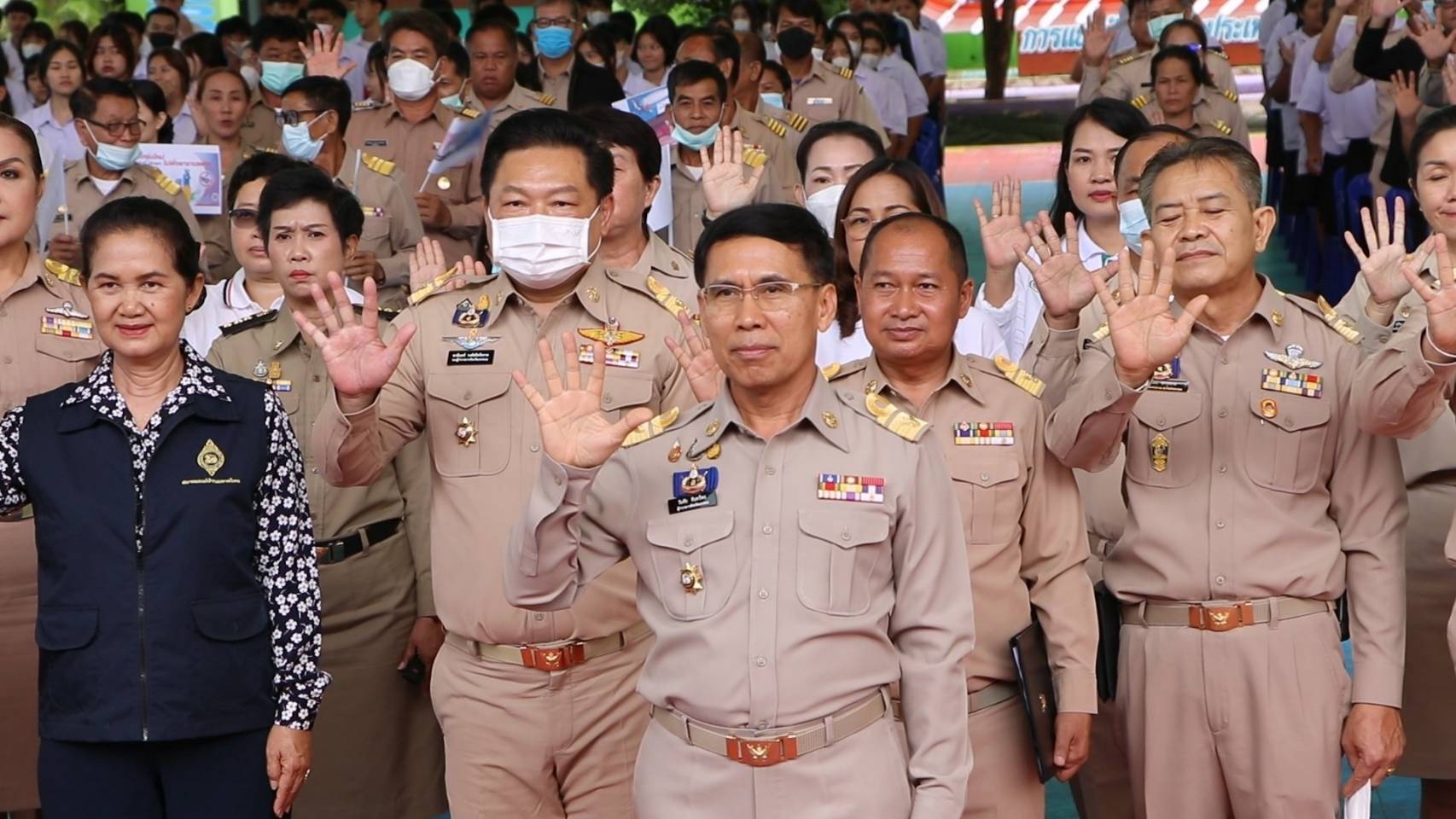 พช.นครพนม ร่วมรณรงค์ประชาสัมพันธ์เพื่อสร้างการรับรู้เนื่องในวันต่อต้านยาเสพติดโลก (26 มิถุนายน 2566) ประจำปี 2566