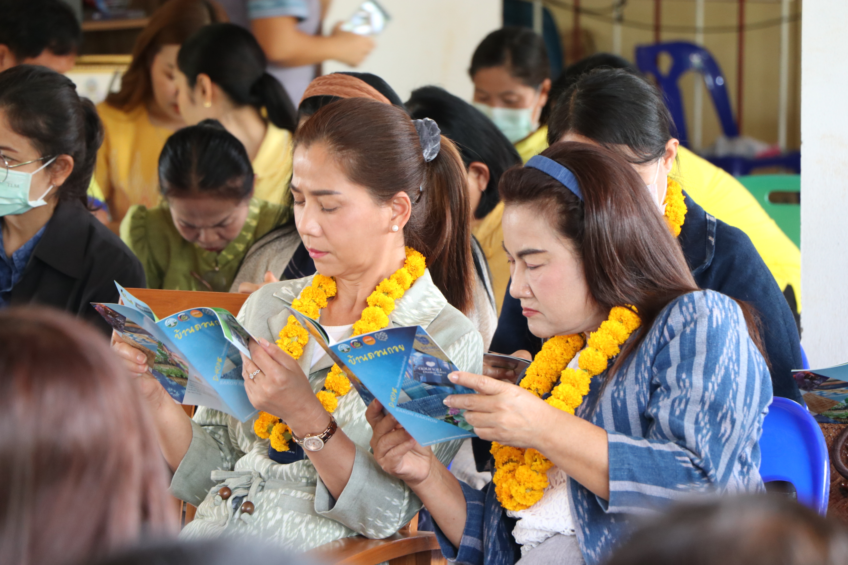 นครพนม ฟอร์มทีมแลกเปลี่ยนประสบการณ์ ศึกษาดูงานบ้านดอนกอย ต้นแบบหมู่บ้านยั่งยืน (Sustainable village) และวิชชาลัยดอนกอย วิถีแห่งการพัฒนาที่ยั่งยืน