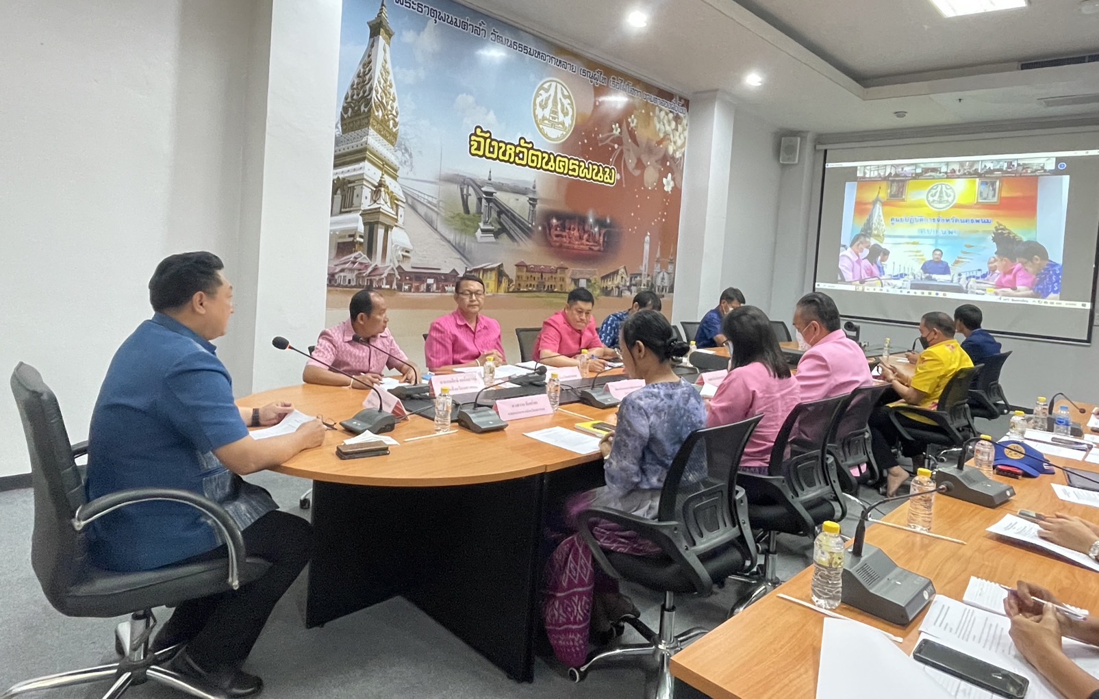 พช. นครพนม ร่วมประชุมขับเคลื่อนโครงการหนึ่งตำบล หนึ่งหมู่บ้านยั่งยืน (Sustainable Village) เพื่อเฉลิมพระเกียรติ สมเด็จพระเจ้าลูกเธอ เจ้าฟ้าสิริวัณณวรี นารีรัตราชกัญญา