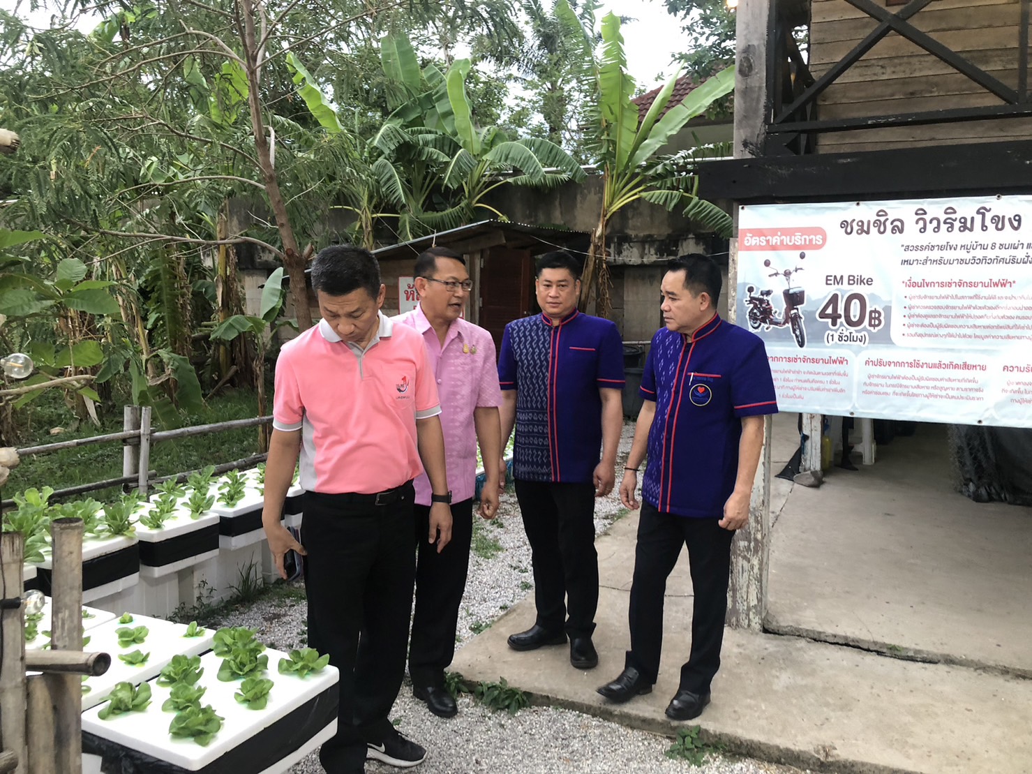 นครพนม คึกคักตลาดถนนคนเดินสวรรค์ชายโขง หมู่บ้านวัฒนธรรม 9 ชนเผ่า 2 เชื้อชาติ สีสันบรรยากาศการท่องเที่ยวริมฝั่งแม่น้ำโขง