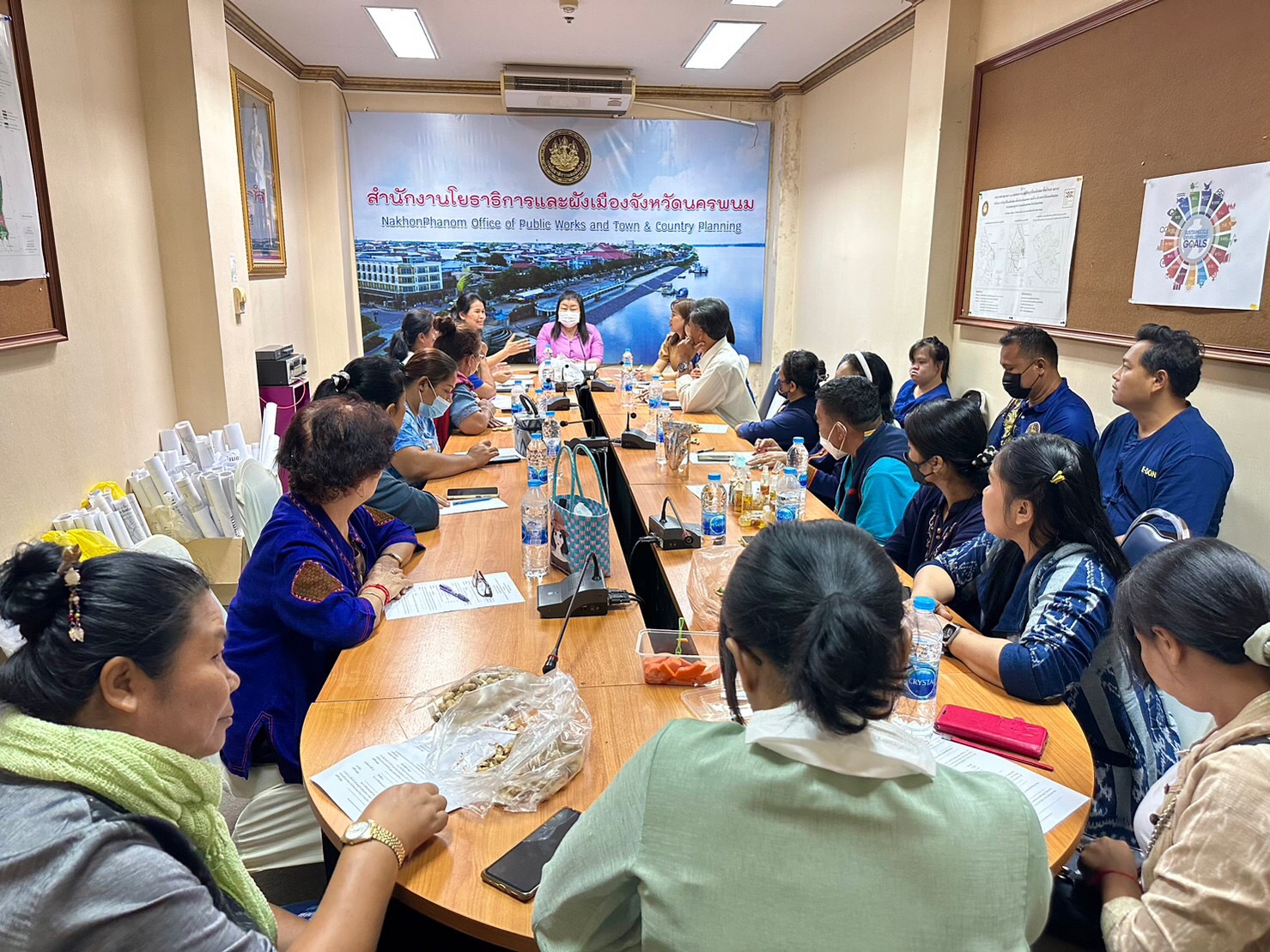 พช.นครพนม ประชุมเครือข่าย OTOP นครพนม เตรียมจัดงานบวงสรวงพญาศรีสัตตนาคราช ประจำปี 2566
