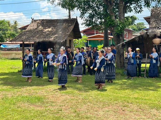 พช.นครพนม ร่วมประชาสัมพันธ์หมู่บ้านท่องเที่ยว OTOP Village พื้นที่ตำบลหนองสังข์ อำเภอนาแก จังหวัดนครพนม