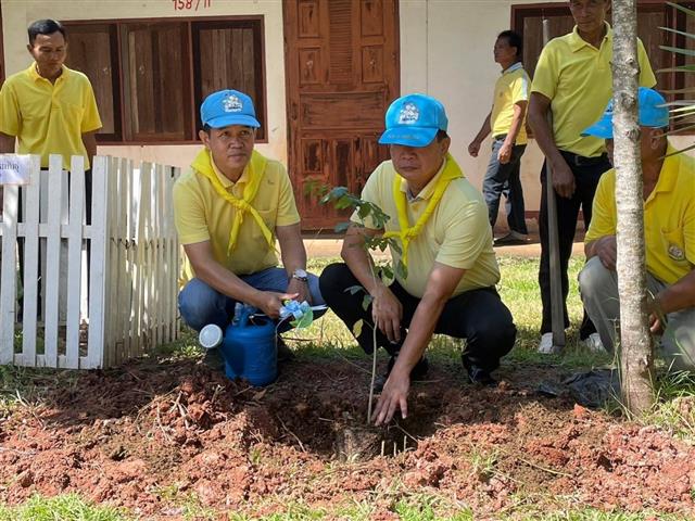 จังหวัดนครพนม พร้อมใจกันจัดกิจกรรมเฉลิมพระเกียรติพระบาทสมเด็จพระปรเมนทรรามาธิบดีศรีสินทร มหาวชิราลงกรณ พระวชิรเกล้าเจ้าอยู่หัว เนื่องในโอกาสวันเฉลิมพระชนมพรรษา 28 กรกฎาคม 2566  “จิตอาสาพัฒนาชุมชน เอามื้อสามัคคี ทำความดีถวายในหลวง”