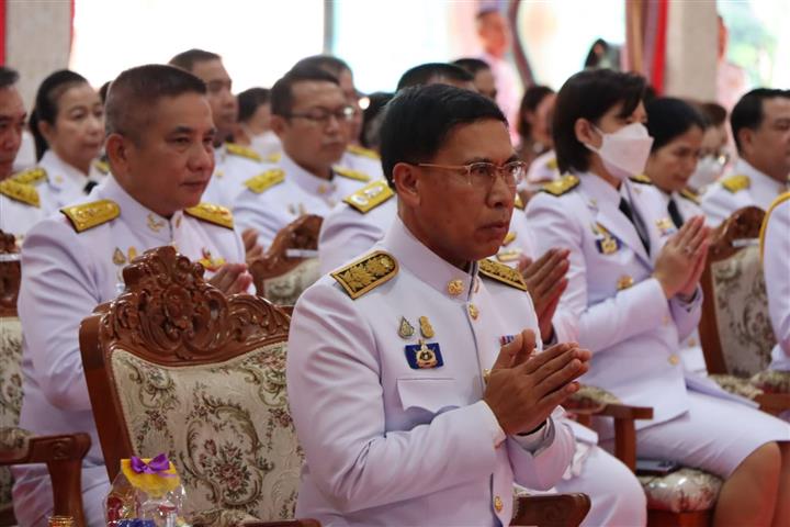 พช.นครพนม ร่วมทำบุญตักบาตรและปล่อยพันธุ์สัตว์น้ำถวายพระราชกุศลเป็นพระบาทสมเด็จพระเจ้าอยู่หัว เนื่องในโอกาสวันเฉลิมพระชนมพรรษา 28 กรกฎาคม 2566