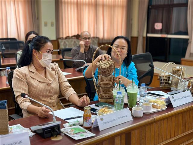 จังหวัดนครพนม ประชุมคัดเลือกผลิตภัณฑ์เข้าประกวดและเผยแพร่ผลการดำเนินงานเครือข่ายองค์ความรู้ KBO