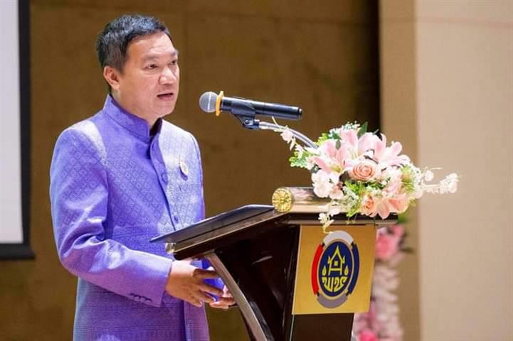 จังหวัดนครพนม สนับสนุนผู้ผลิต ผู้ประกอบการ OTOP เข้าร่วมยกระดับ “Premium OTOP” ให้เป็นสัญลักษณ์ของสุดยอดสินค้าชุมชนภูมิปัญญาของชาติสู่สากล