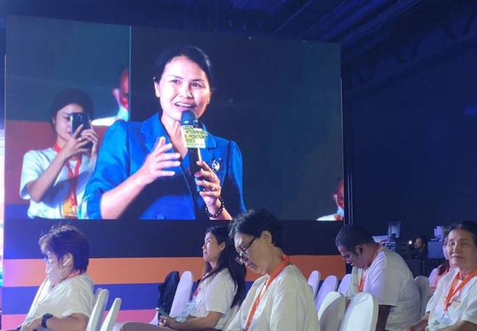 นครพนม ร่วมงานเกื้อกูล Local Enterprises Exposition 2023 : “ธุรกิจชุมชน คน-ของ-ตลาด โมเดล กลไกสร้างความมั่งคั่งให้กับเศรษฐกิจชุมชนอย่างยั่งยืน”