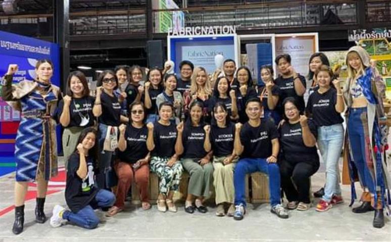 นครพนม ร่วมงานเกื้อกูล Local Enterprises Exposition 2023 : “ธุรกิจชุมชน คน-ของ-ตลาด โมเดล กลไกสร้างความมั่งคั่งให้กับเศรษฐกิจชุมชนอย่างยั่งยืน”