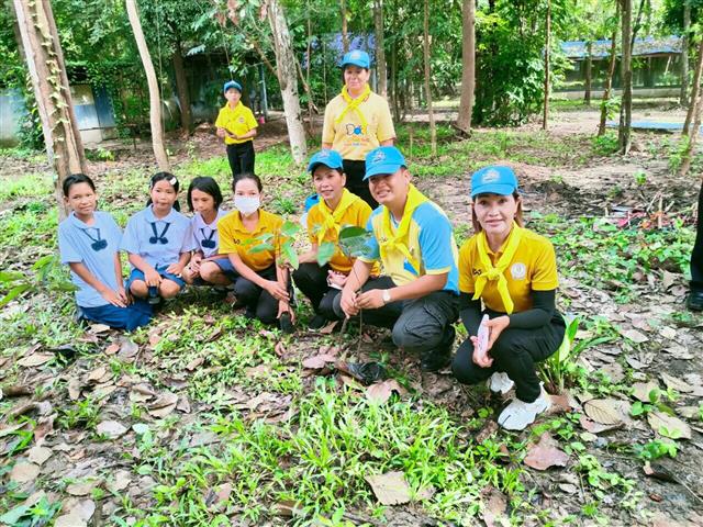 จังหวัดนครพนม   จัดกิจกรรมจิตอาสาเนื่องในวันคล้ายวันพระบรมราชสมภพพระบาทสมเด็จพระเจ้าอยู่หัว ประจำปี 2566