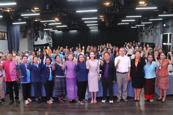 พช.นครพนม ร่วมเพิ่มศักยภาพสตรี “สตรีนครพนม คือ พลังสร้างสรรค์ชุมชน”