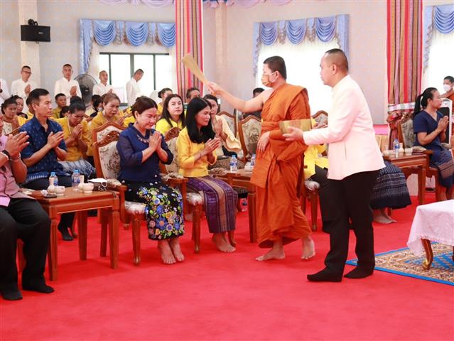 จังหวัดนครพนม จัดกิจกรรมพิธีทอดผ้าป่าสมทบกองทุนเมล็ดพันธุ์ ศูนย์โฮมฮัก ปลูกผักปันแนวดี วิถีนครพนม ประจำปี 2566