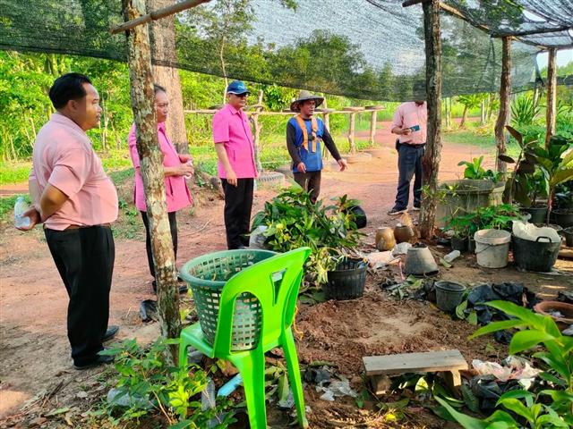 พช.นครพนม   เยี่ยมชมความสำเร็จ ศูนย์เรียนรู้ฯ “โคก หนอง นา” พื้นที่ศรีสงคราม