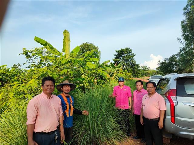 พช.นครพนม   เยี่ยมชมความสำเร็จ ศูนย์เรียนรู้ฯ “โคก หนอง นา” พื้นที่ศรีสงคราม