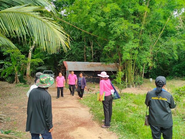 พช.นครพนม ตรวจเยี่ยมการดำเนินโครงการหนึ่งตำบล หนึ่งหมู่บ้านยั่งยืน (Sustainable Village) อำเภอศรีสงคราม