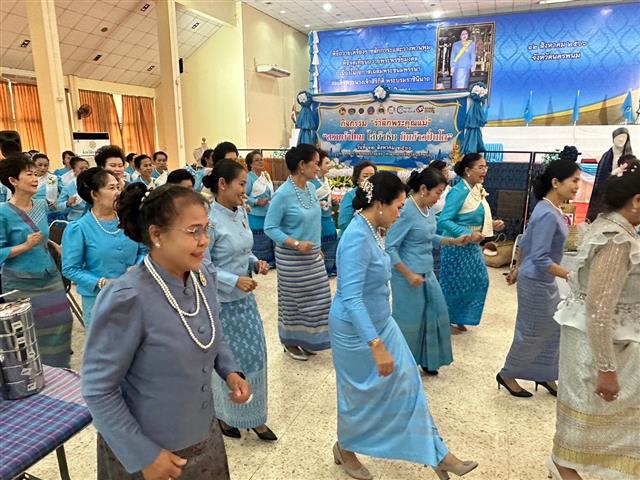 นครพนม จัดกิจกรรม “รำลึกพระคุณแม่” เพื่อเฉลิมพระเกียรติสมเด็จพระนางเจ้าสิริกิติ์ พระบรมราชินีนาถ พระบรมราชชนนีพันปีหลวง เนื่องในโอกาสวันเฉลิมพระชนมพรรษา 12 สิงหาคม 2566