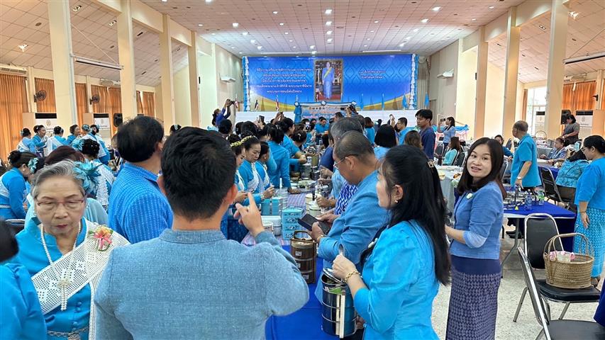 นครพนม จัดกิจกรรม “รำลึกพระคุณแม่” เพื่อเฉลิมพระเกียรติสมเด็จพระนางเจ้าสิริกิติ์ พระบรมราชินีนาถ พระบรมราชชนนีพันปีหลวง เนื่องในโอกาสวันเฉลิมพระชนมพรรษา 12 สิงหาคม 2566