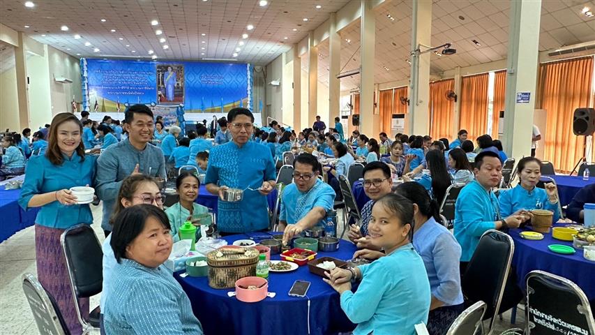 นครพนม จัดกิจกรรม “รำลึกพระคุณแม่” เพื่อเฉลิมพระเกียรติสมเด็จพระนางเจ้าสิริกิติ์ พระบรมราชินีนาถ พระบรมราชชนนีพันปีหลวง เนื่องในโอกาสวันเฉลิมพระชนมพรรษา 12 สิงหาคม 2566