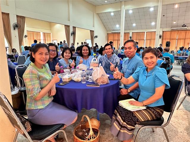 นครพนม จัดกิจกรรม “รำลึกพระคุณแม่” เพื่อเฉลิมพระเกียรติสมเด็จพระนางเจ้าสิริกิติ์ พระบรมราชินีนาถ พระบรมราชชนนีพันปีหลวง เนื่องในโอกาสวันเฉลิมพระชนมพรรษา 12 สิงหาคม 2566