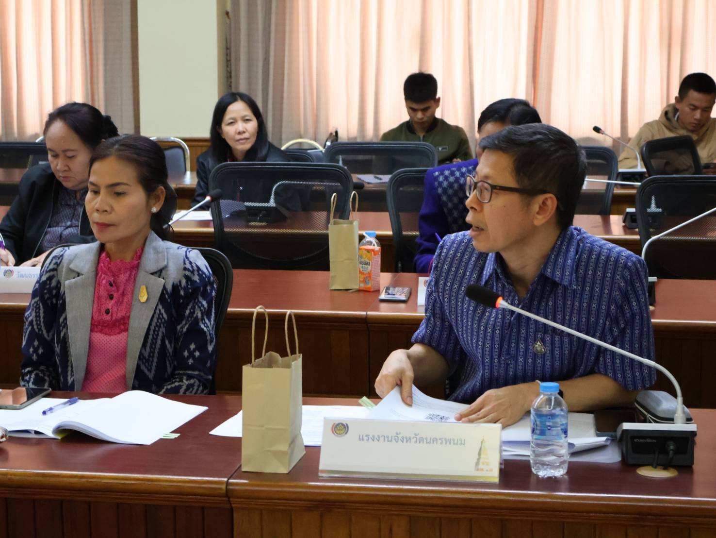 นครพนมเดินหน้าประชุมคณะกรรมการบริหารศูนย์อำนวยการขจัดความยากจนและพัฒนาคนทุกช่วงวัยอย่างยั่งยืนตามหลักปรัชญาของเศรษฐกิจพอเพียงจังหวัดนครพนม (คจพ.จ.นพ.) ครั้งที่ 1/2567