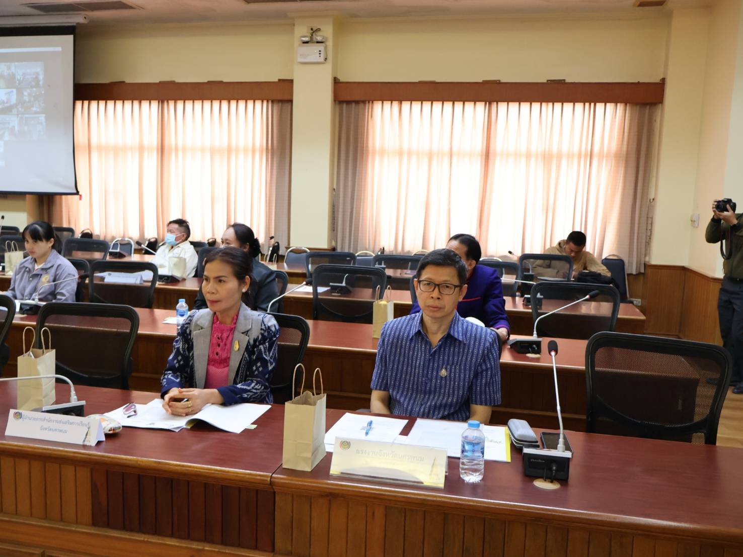 นครพนมเดินหน้าประชุมคณะกรรมการบริหารศูนย์อำนวยการขจัดความยากจนและพัฒนาคนทุกช่วงวัยอย่างยั่งยืนตามหลักปรัชญาของเศรษฐกิจพอเพียงจังหวัดนครพนม (คจพ.จ.นพ.) ครั้งที่ 1/2567