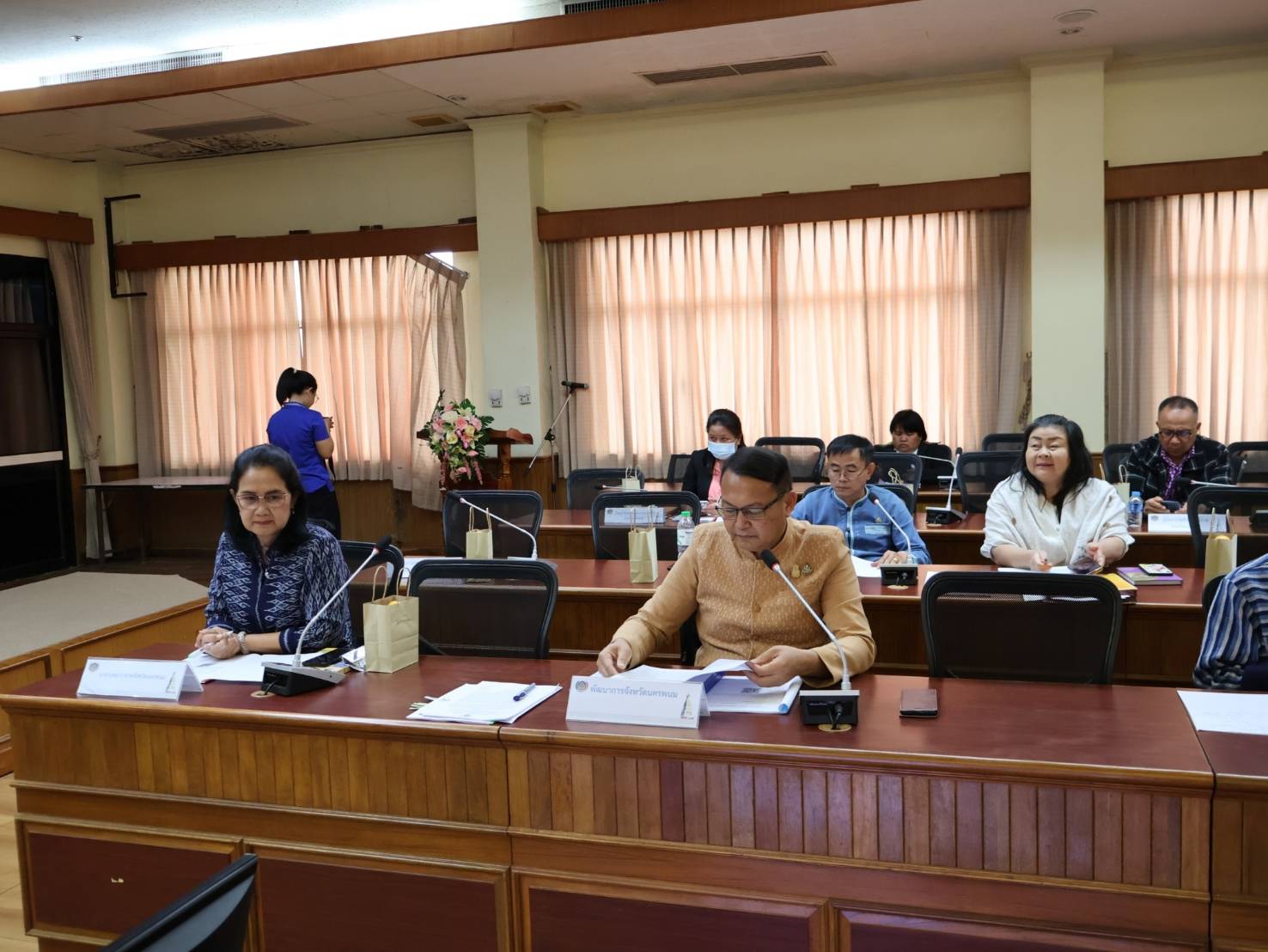 นครพนมเดินหน้าประชุมคณะกรรมการบริหารศูนย์อำนวยการขจัดความยากจนและพัฒนาคนทุกช่วงวัยอย่างยั่งยืนตามหลักปรัชญาของเศรษฐกิจพอเพียงจังหวัดนครพนม (คจพ.จ.นพ.) ครั้งที่ 1/2567