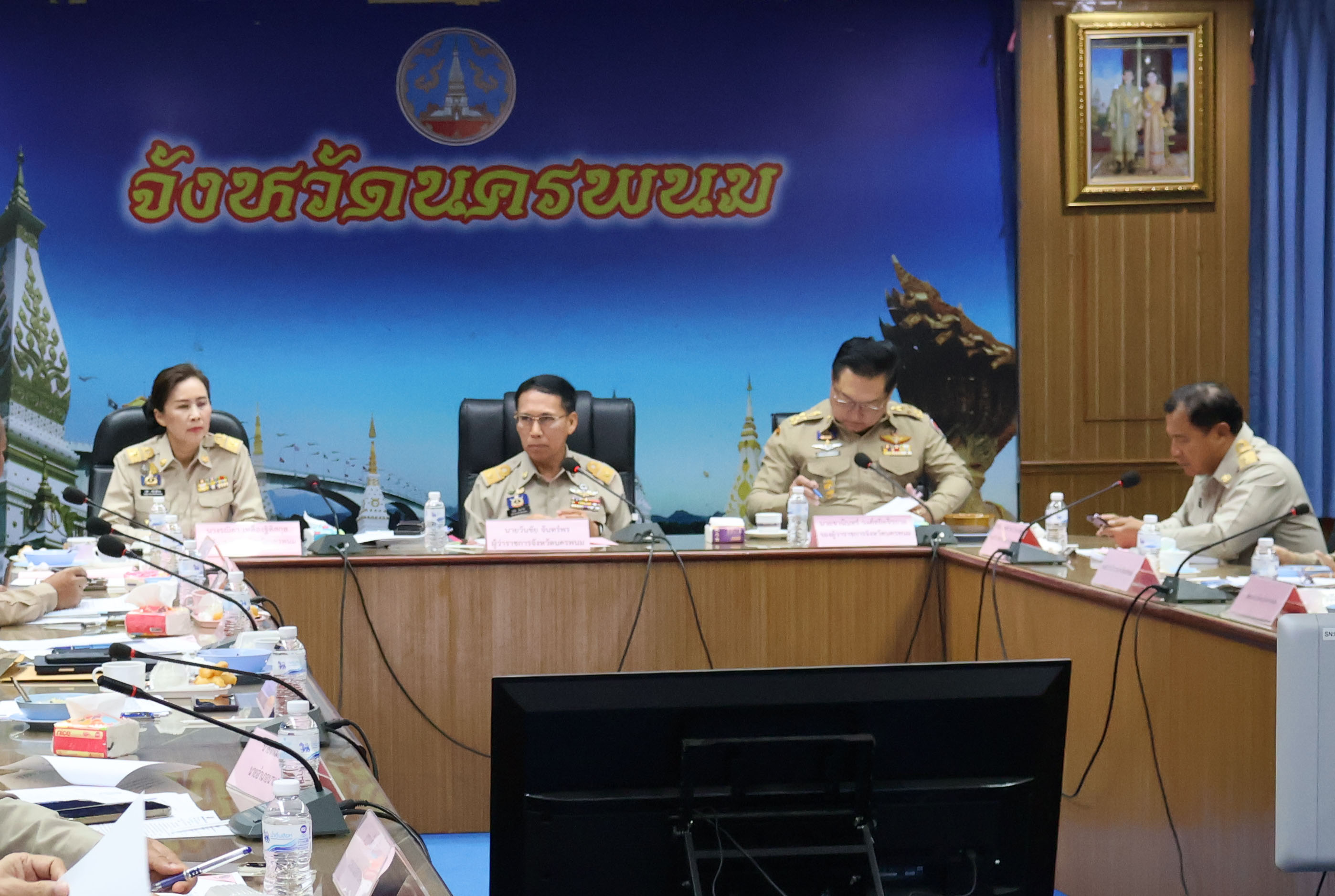พช.นครพนม ร่วมประชุมหัวหน้าส่วนมหาดไทย นายอำเภอ ขับเคลื่อนการพัฒนา และดูแลความเป็นอยู่ของประชาชน