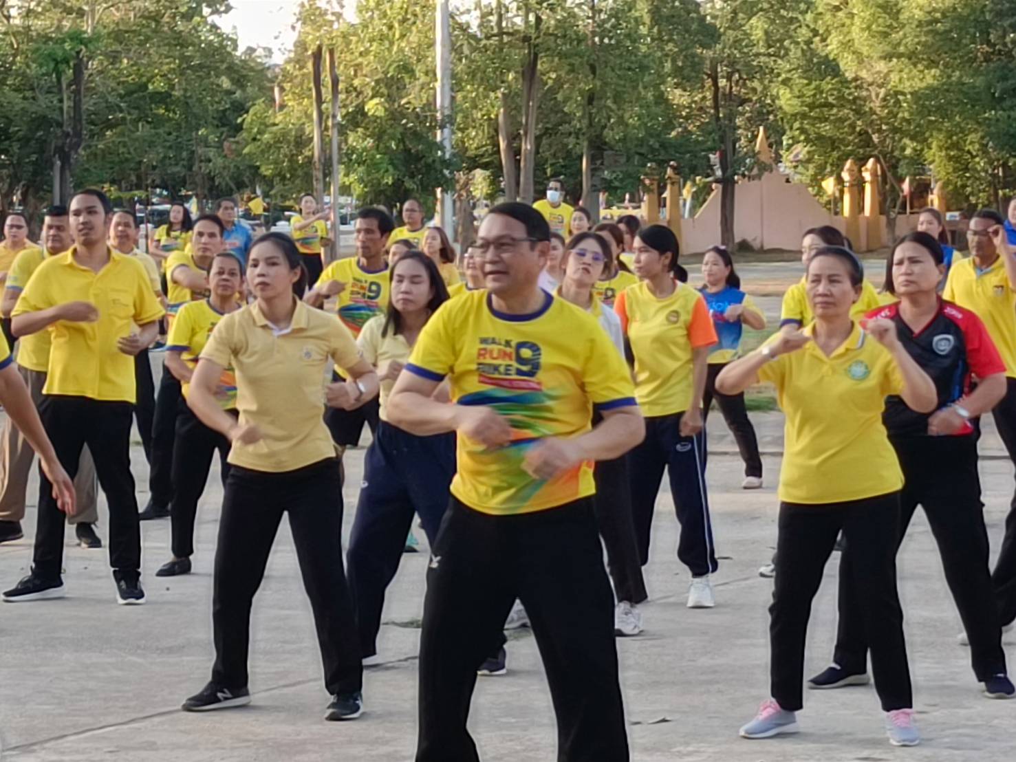 พช.นครพนม ร่วมกิจกรรม Exercise สร้างนิสัยออกกำลังกาย ทุกวันพุธ