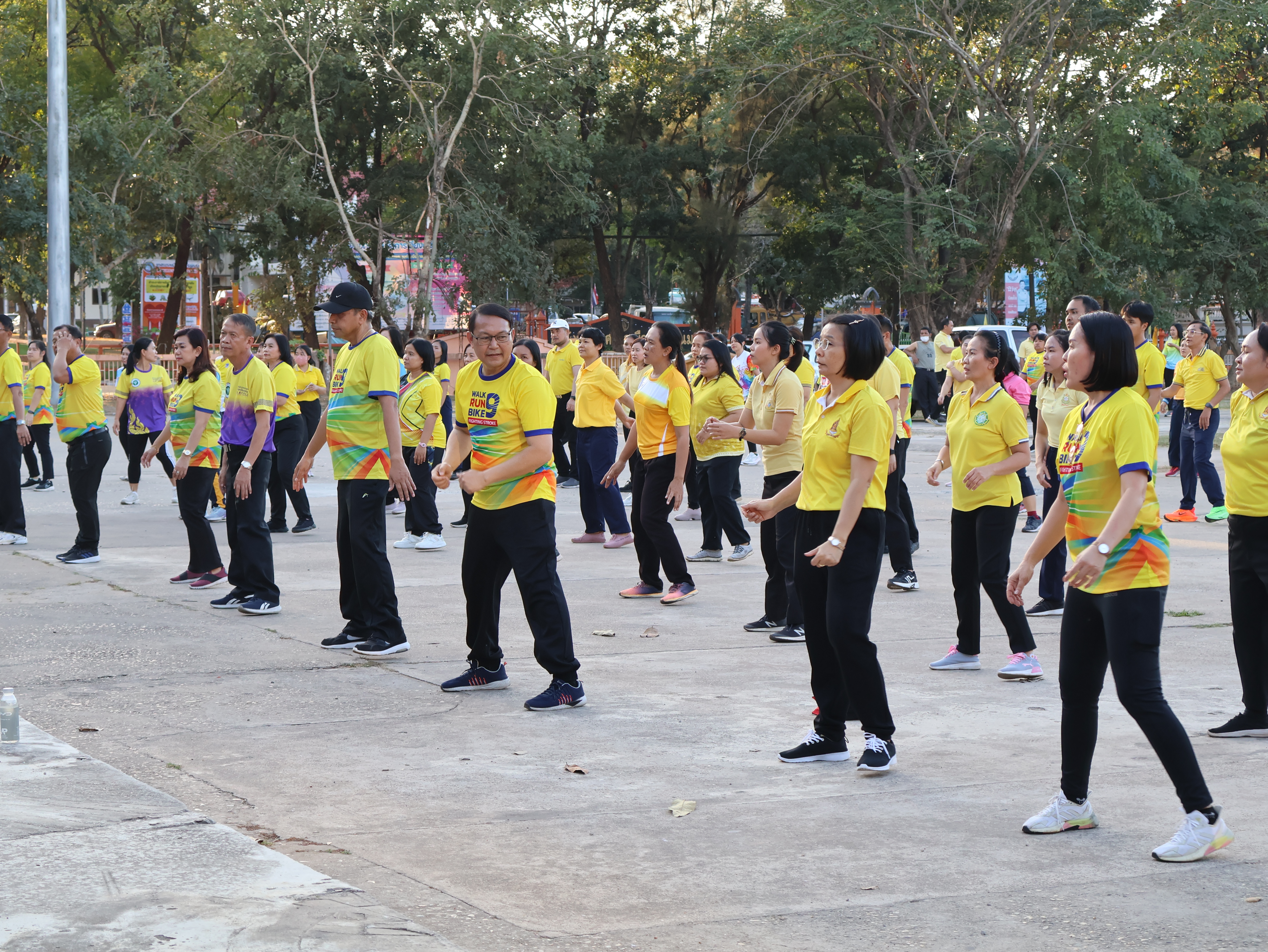 พช.นครพนม ร่วมกิจกรรม Exercise สร้างนิสัยออกกำลังกาย ทุกวันพุธ