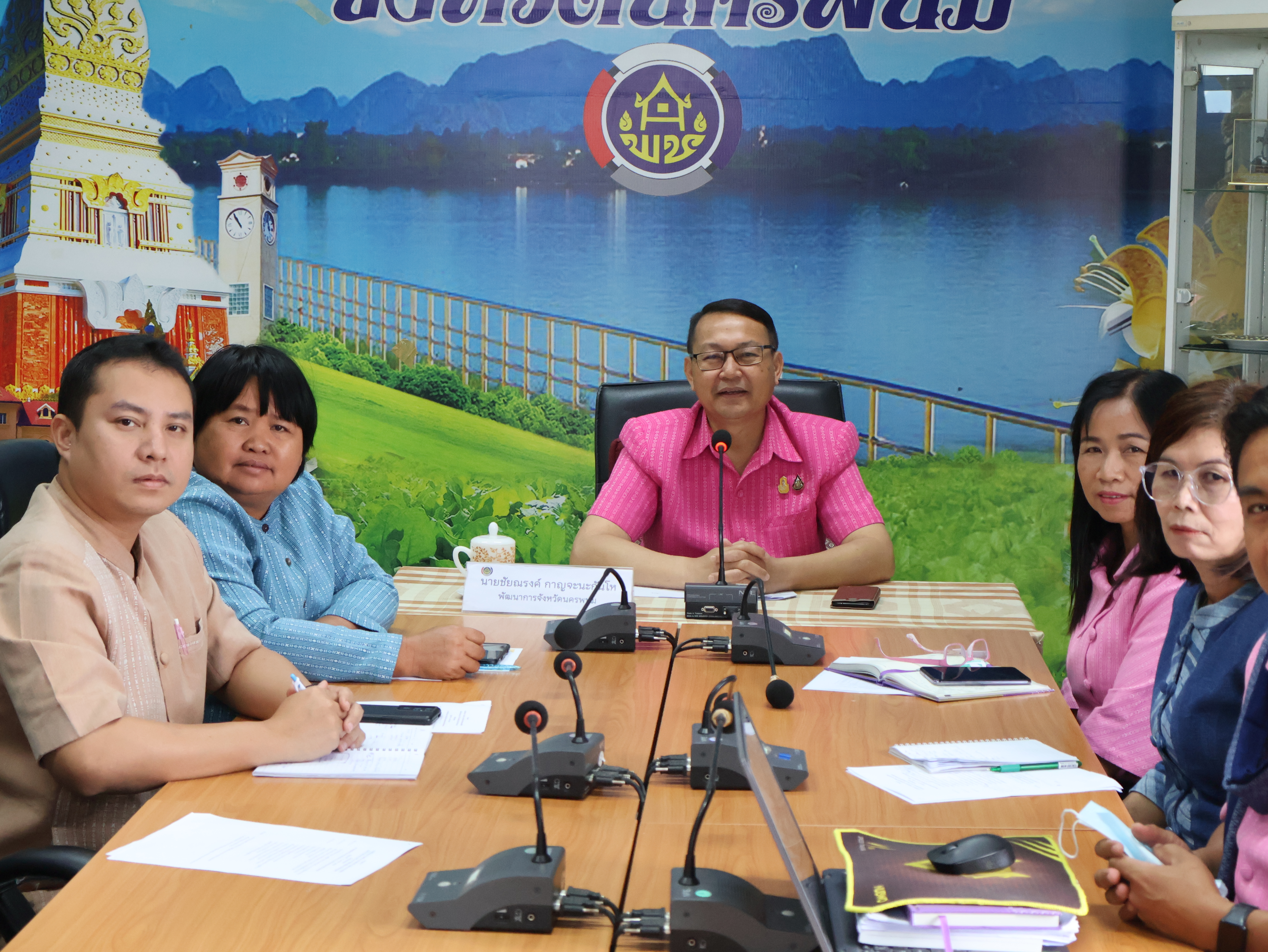 พช.นครพนม ประชุม ผอ.กลุ่มงานฯ เจ้าหน้าที่พัฒนาชุมชน สำนักงานพัฒนาชุมชนจังหวัดนครพนม   เพื่อขับเคลื่อนการปฏิบัติงานพัฒนาชุมชน ปี 2567