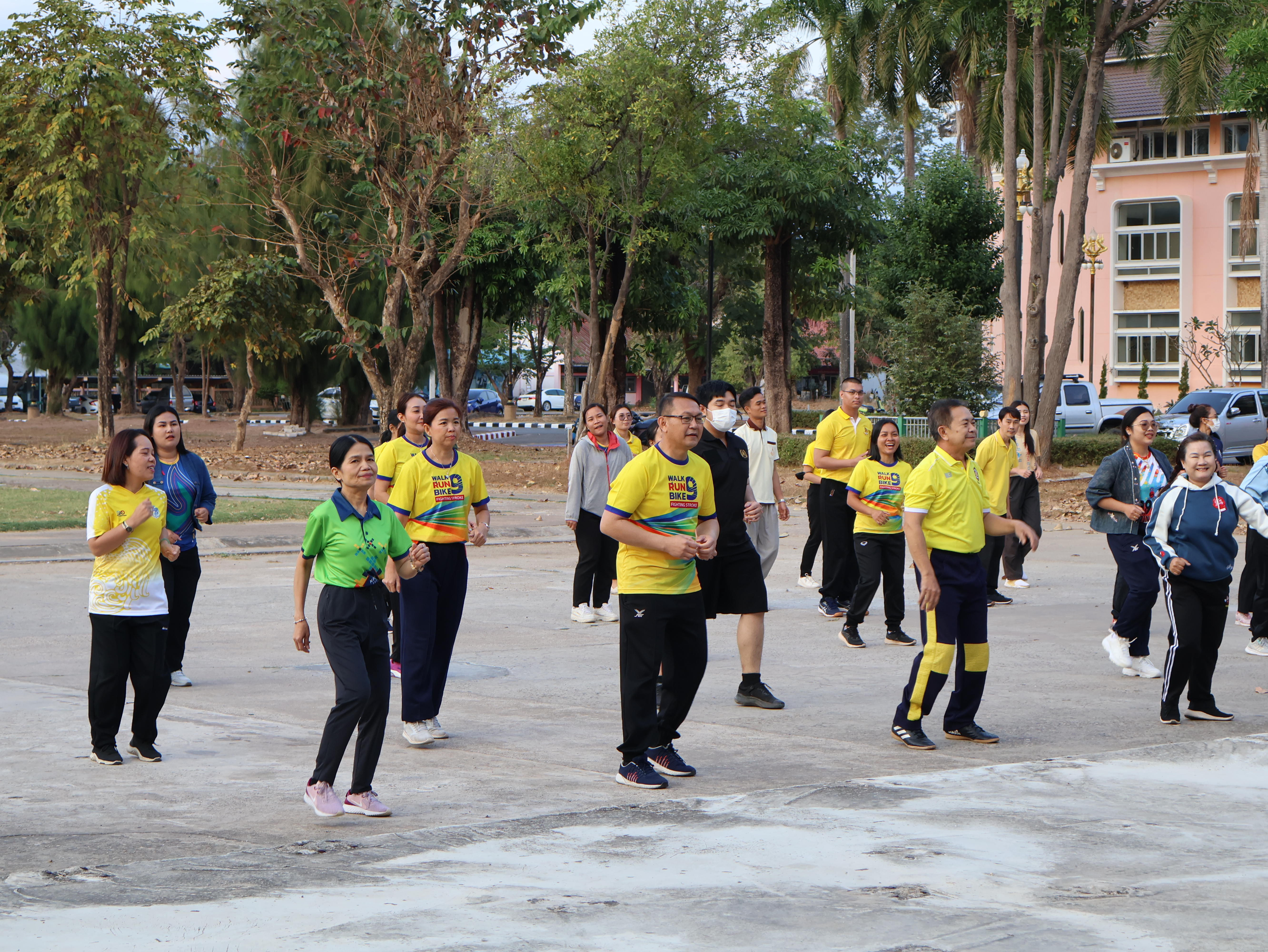 พช.นครพนม ร่วมกิจกรรม Exercise สร้างนิสัยออกกำลังกาย ทุกวันพุธ