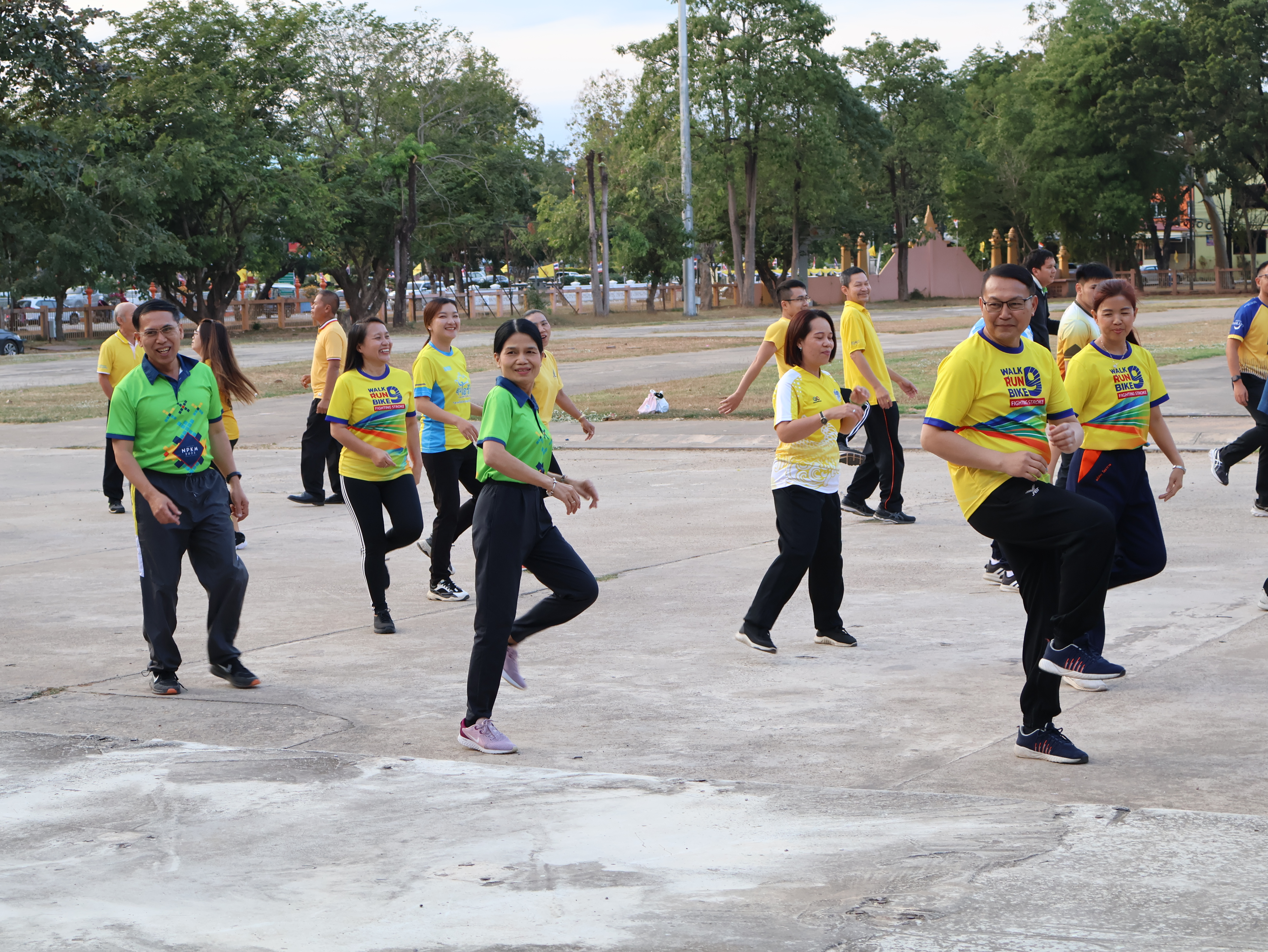 พช.นครพนม ร่วมกิจกรรม Exercise สร้างนิสัยออกกำลังกาย ทุกวันพุธ