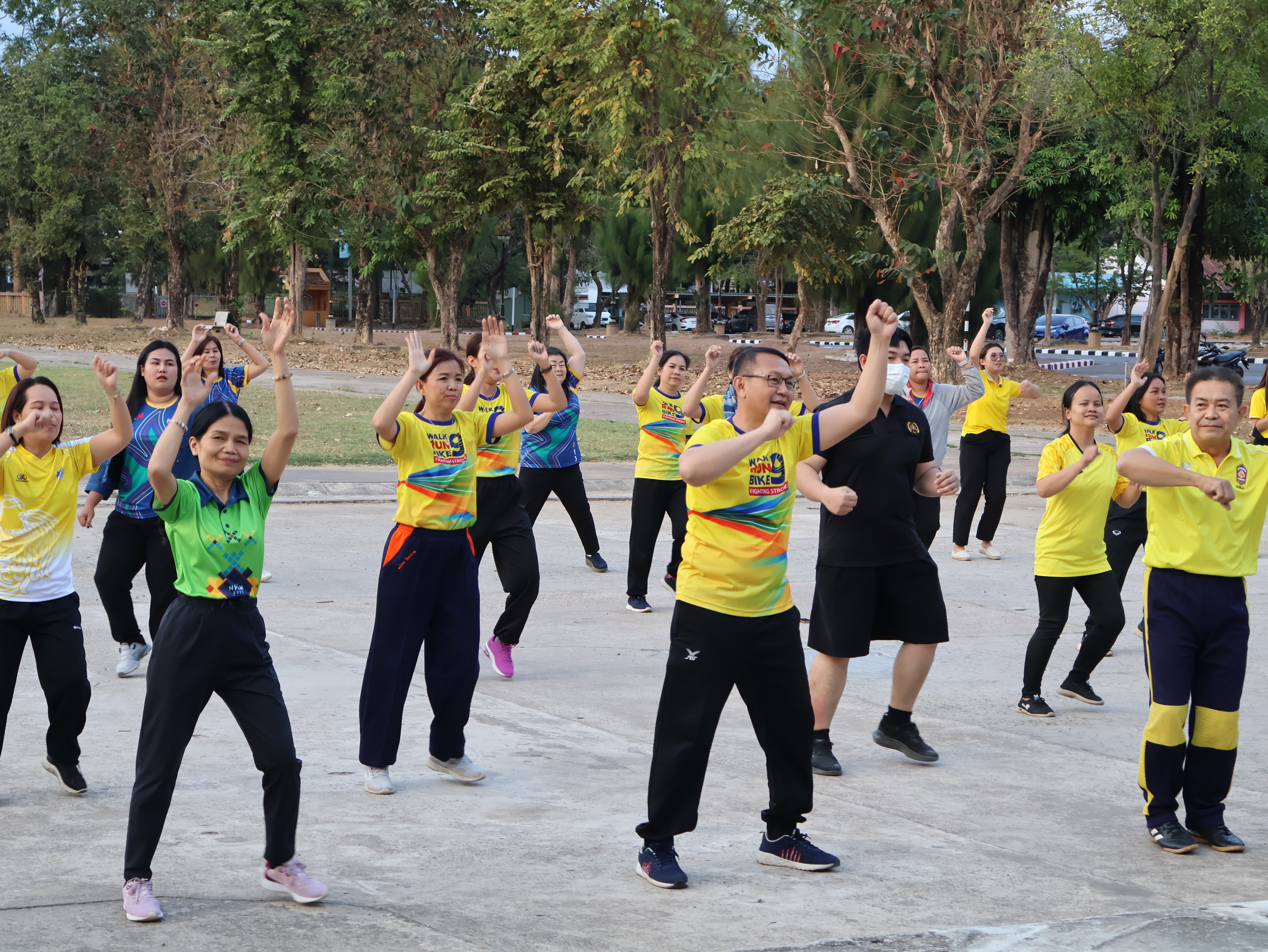 พช.นครพนม ร่วมกิจกรรม Exercise สร้างนิสัยออกกำลังกาย ทุกวันพุธ