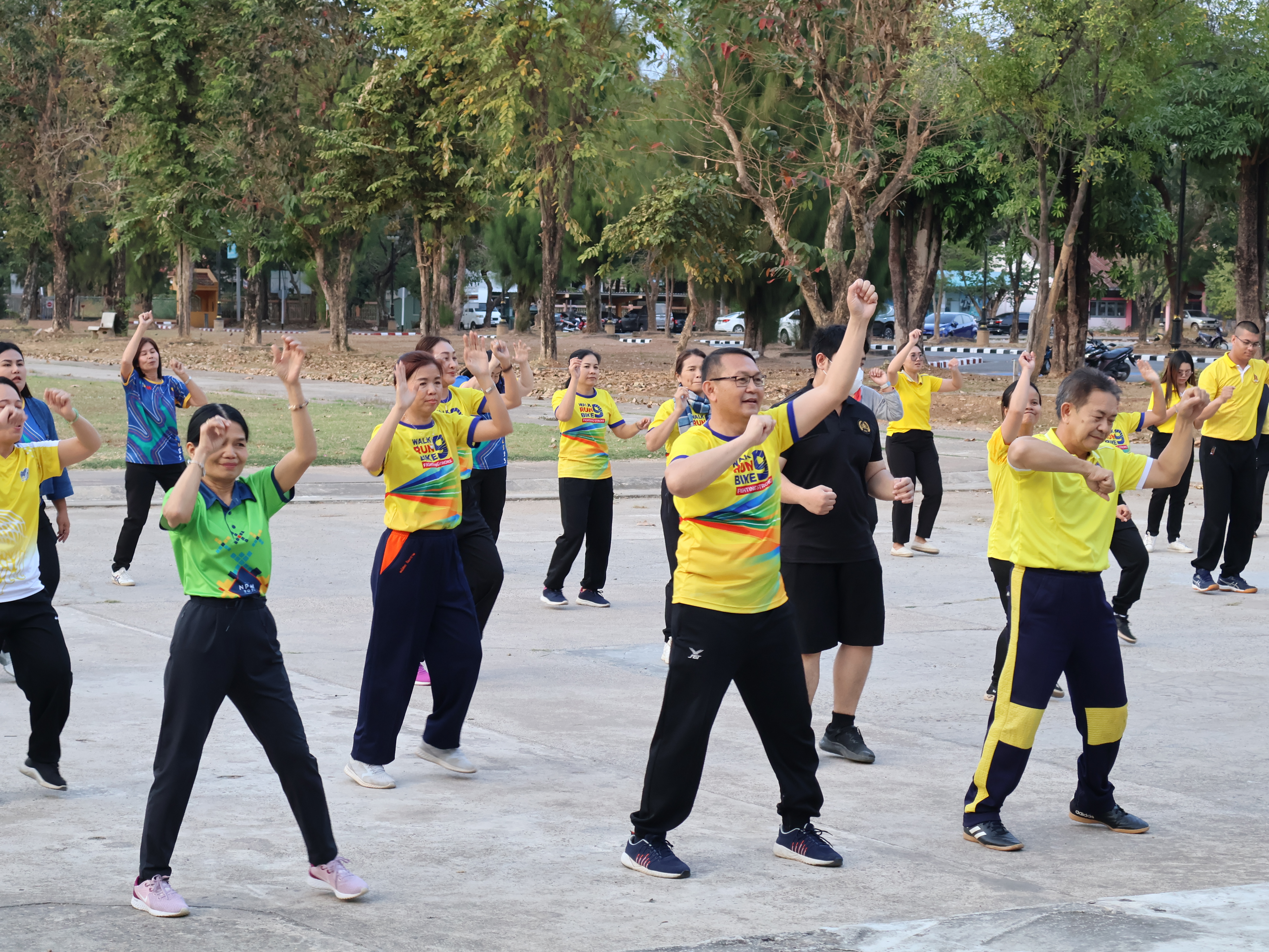 พช.นครพนม ร่วมกิจกรรม Exercise สร้างนิสัยออกกำลังกาย ทุกวันพุธ