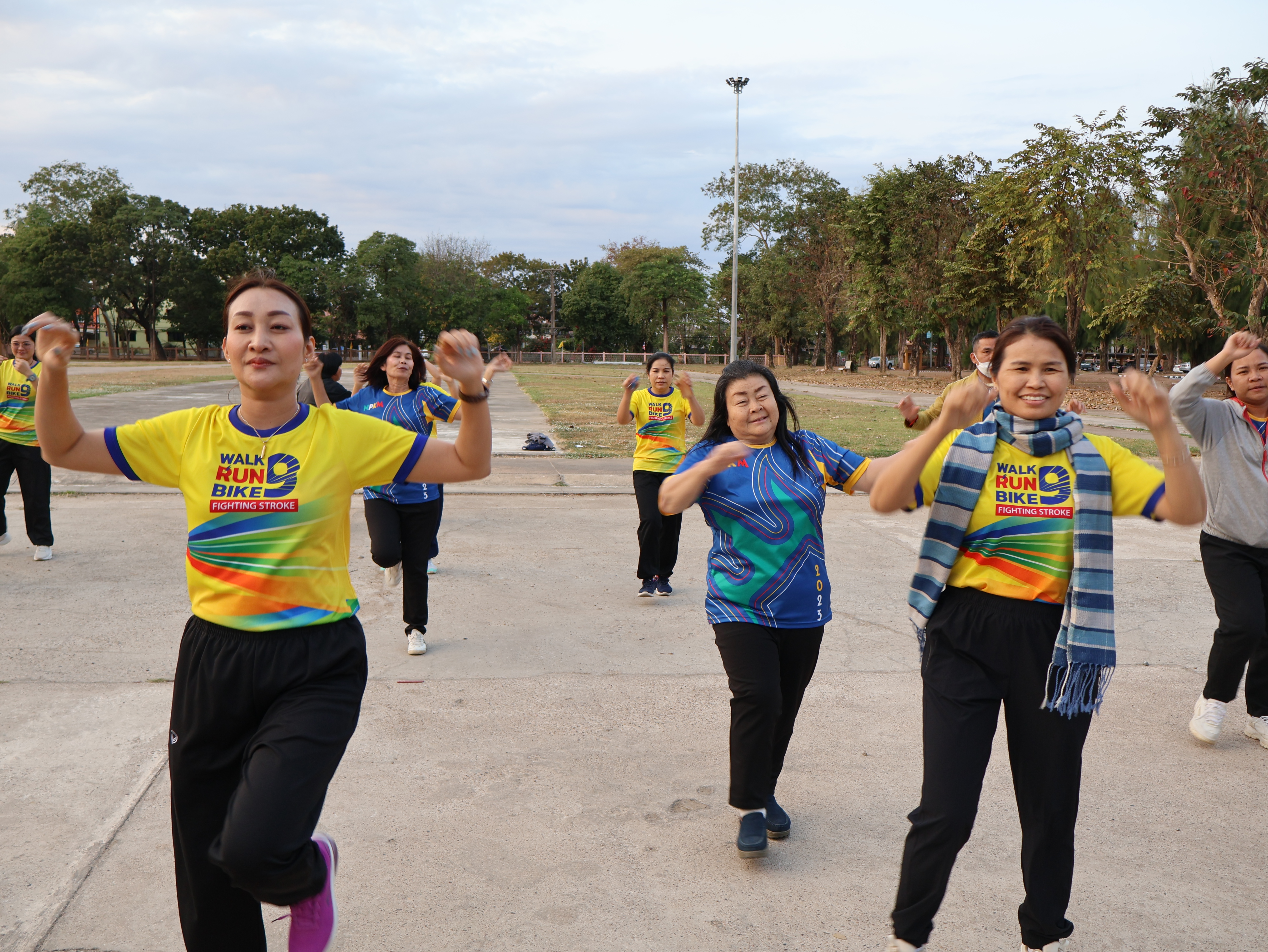 พช.นครพนม ร่วมกิจกรรม Exercise สร้างนิสัยออกกำลังกาย ทุกวันพุธ