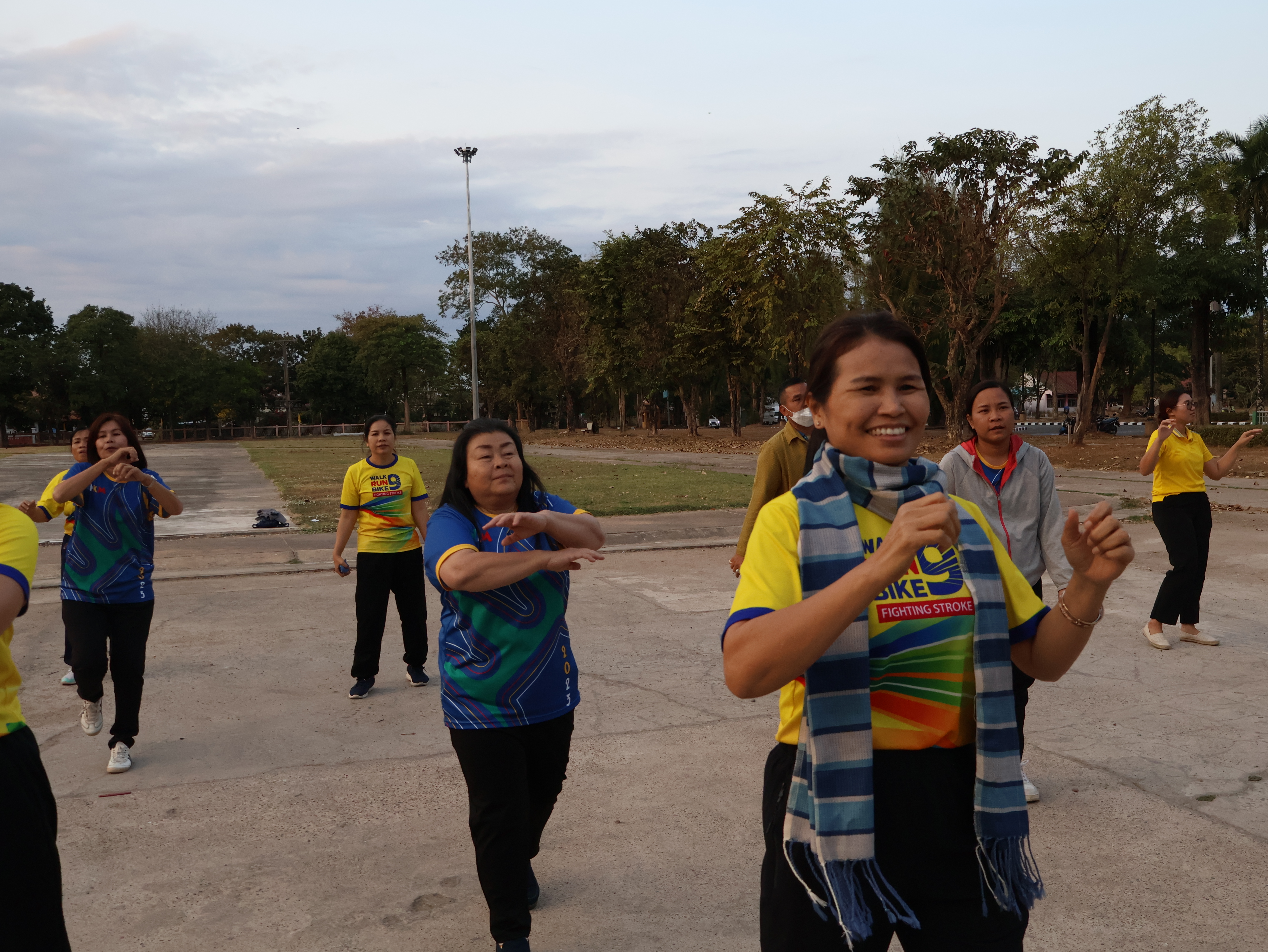 พช.นครพนม ร่วมกิจกรรม Exercise สร้างนิสัยออกกำลังกาย ทุกวันพุธ